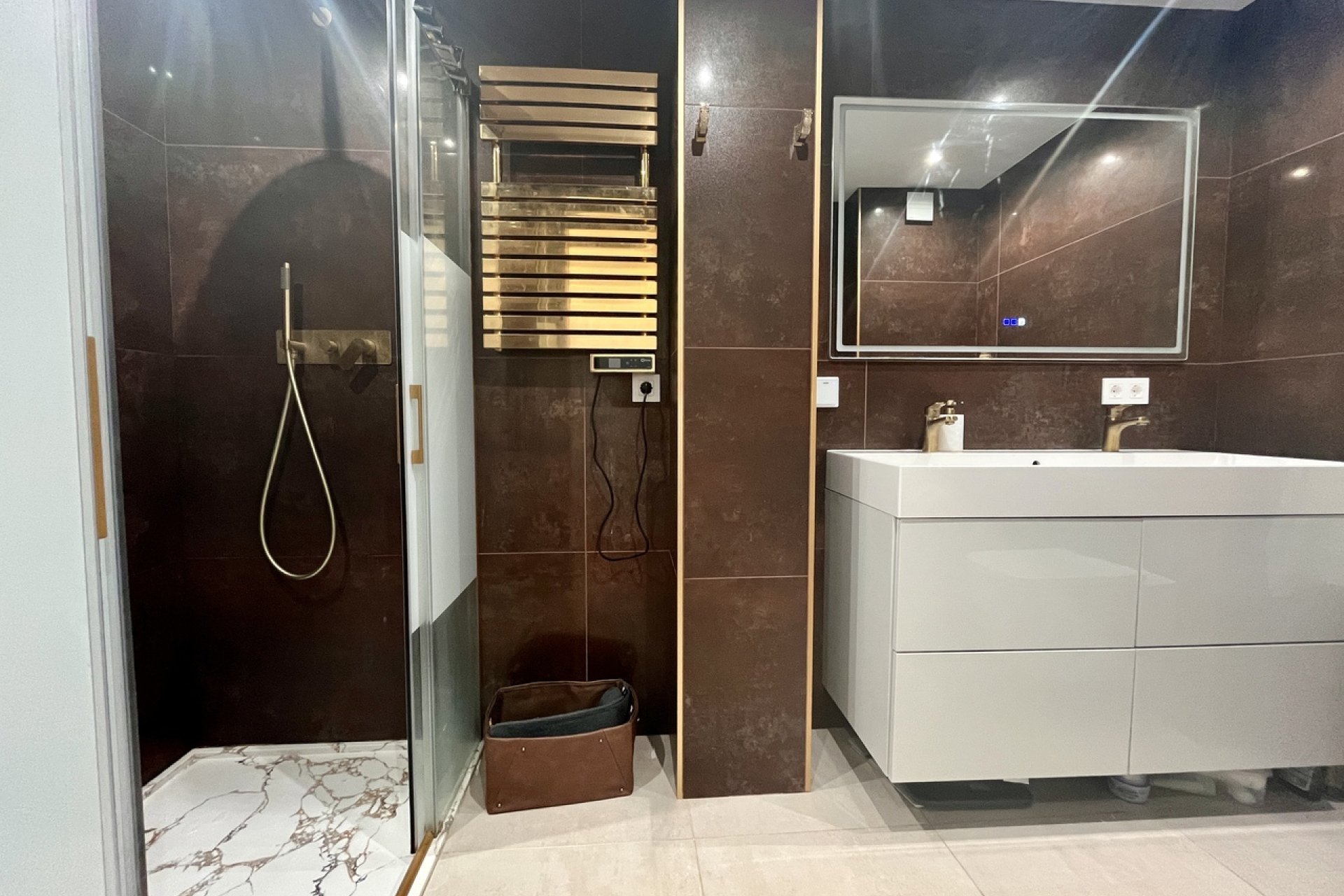 Modern appartement met zeezicht en 3 slaapkamers op toplocatie Torrevieja