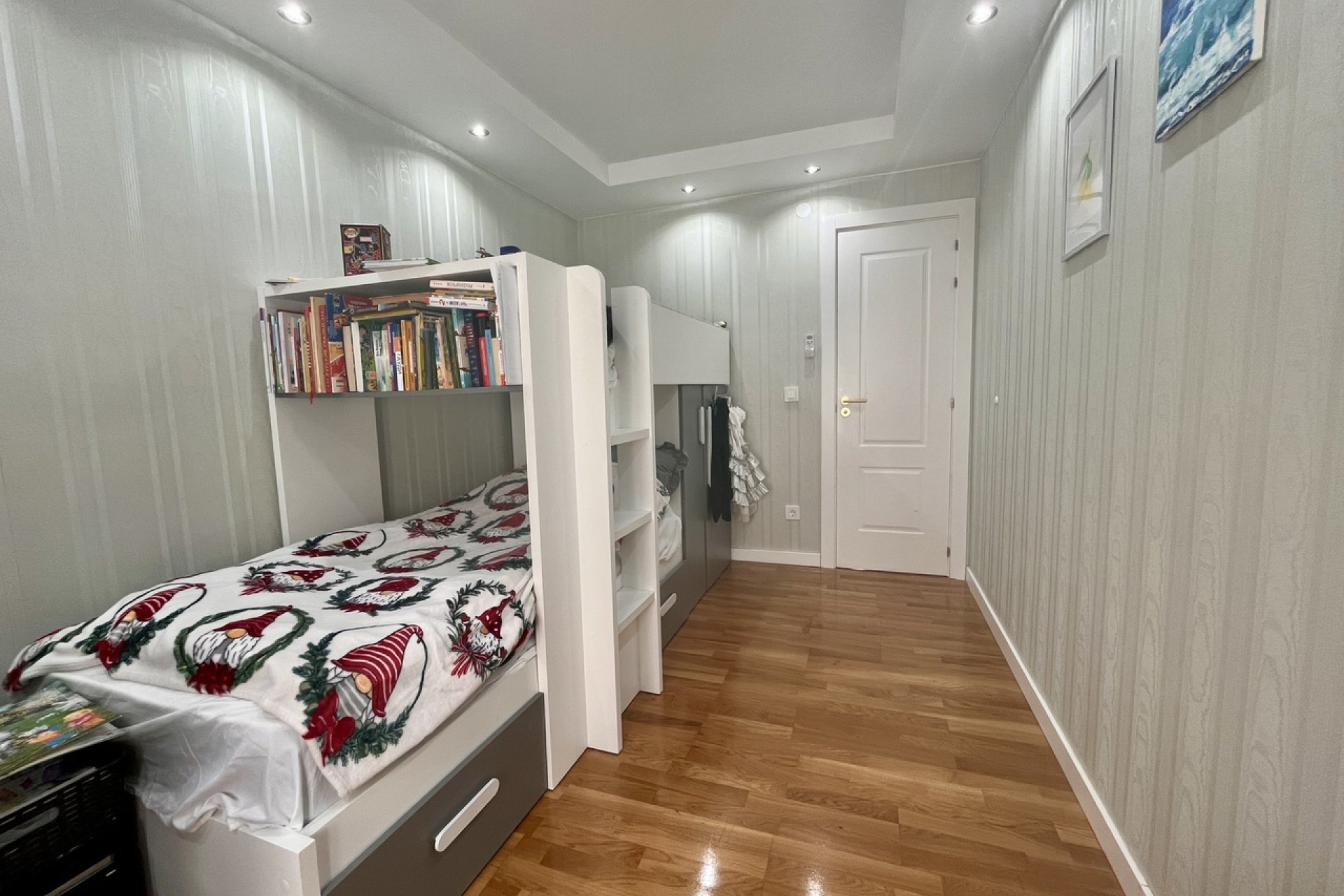 Modern appartement met zeezicht en 3 slaapkamers op toplocatie Torrevieja