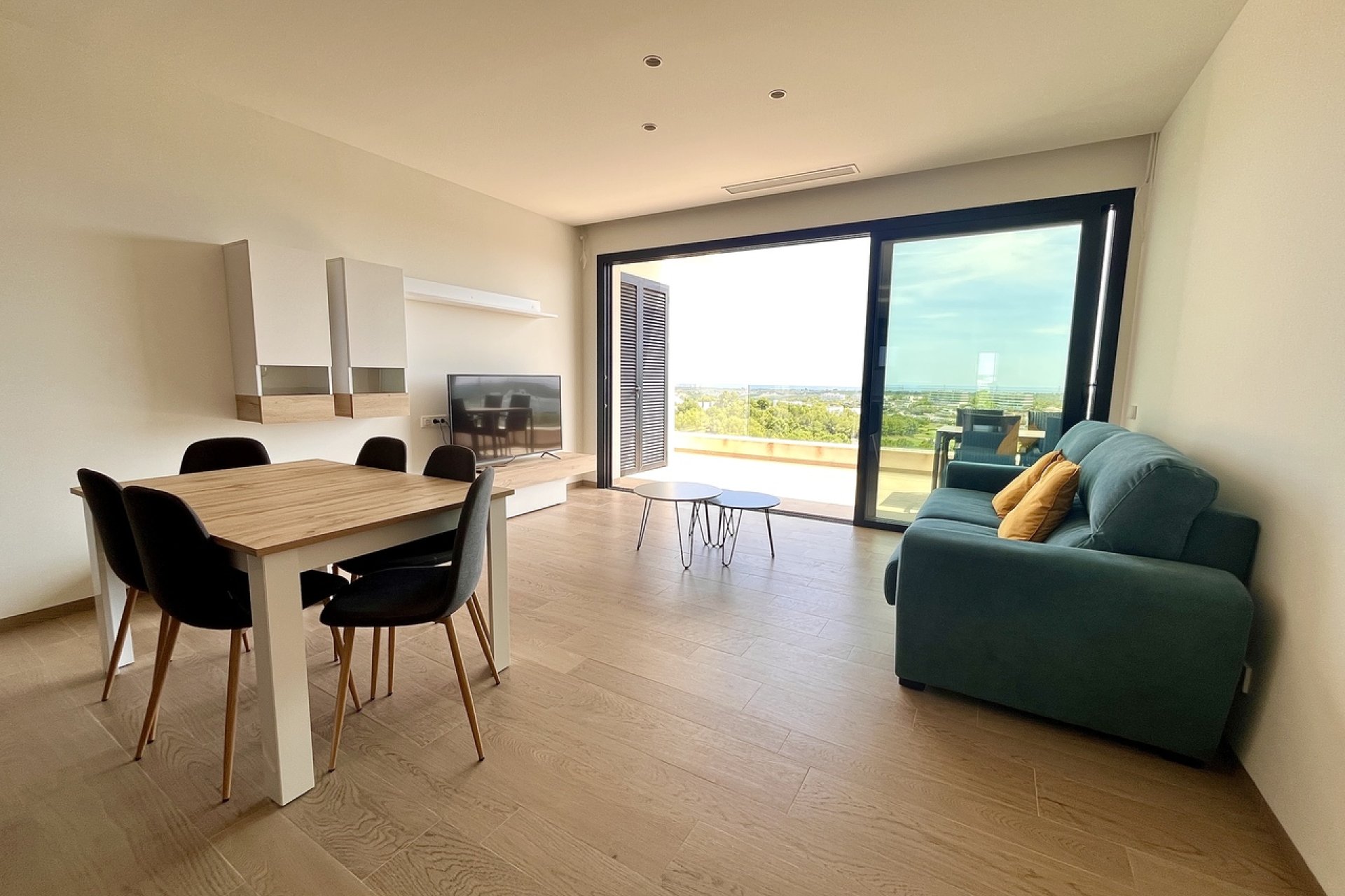 Modern appartement met zeezicht en zwembad Campoamor