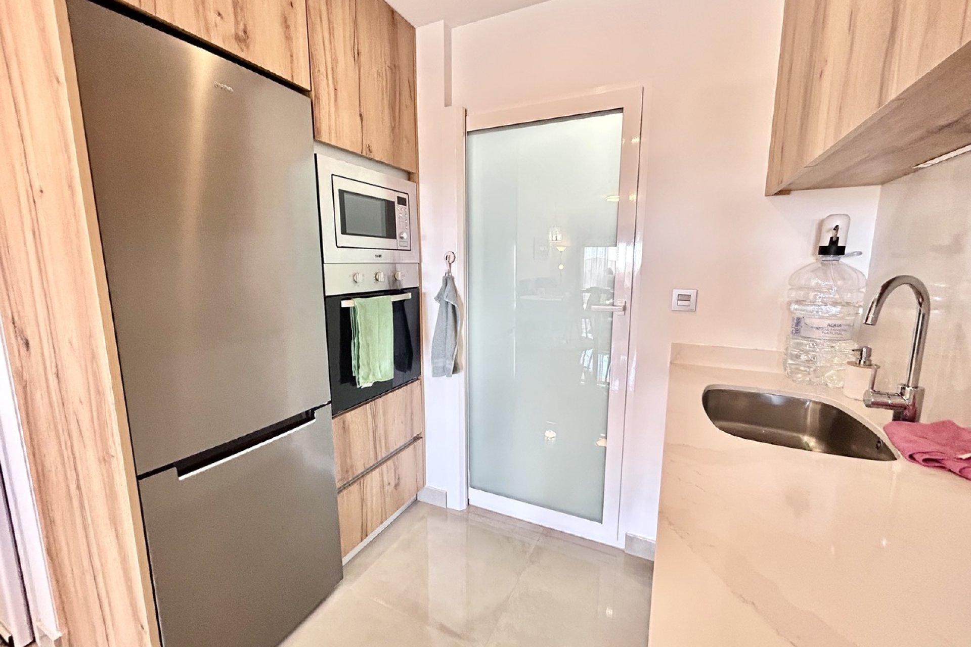 Modern corner apartment with ocean views in Pilar de la Horadada