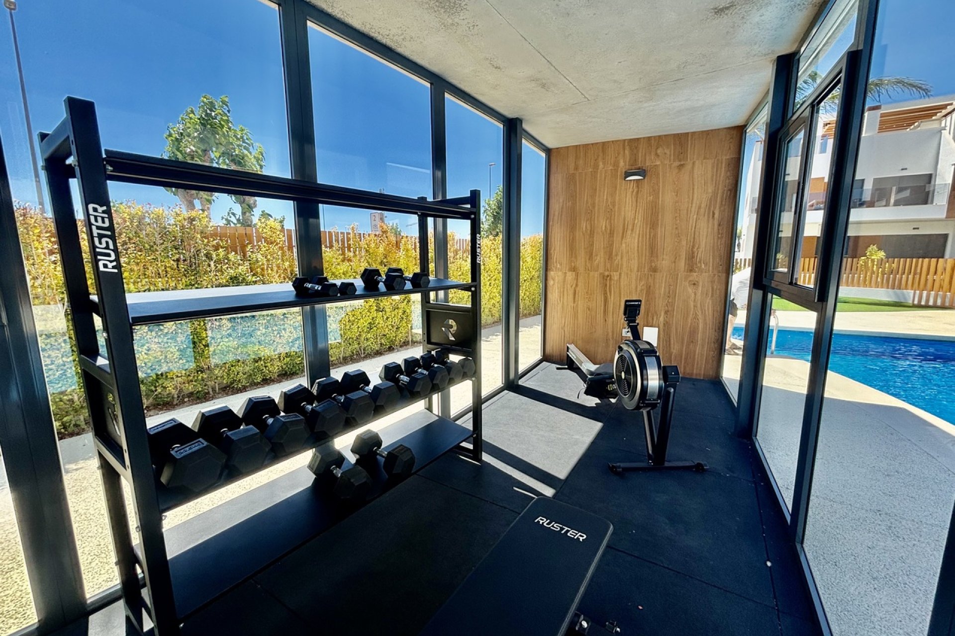 Modern corner apartment with ocean views in Pilar de la Horadada