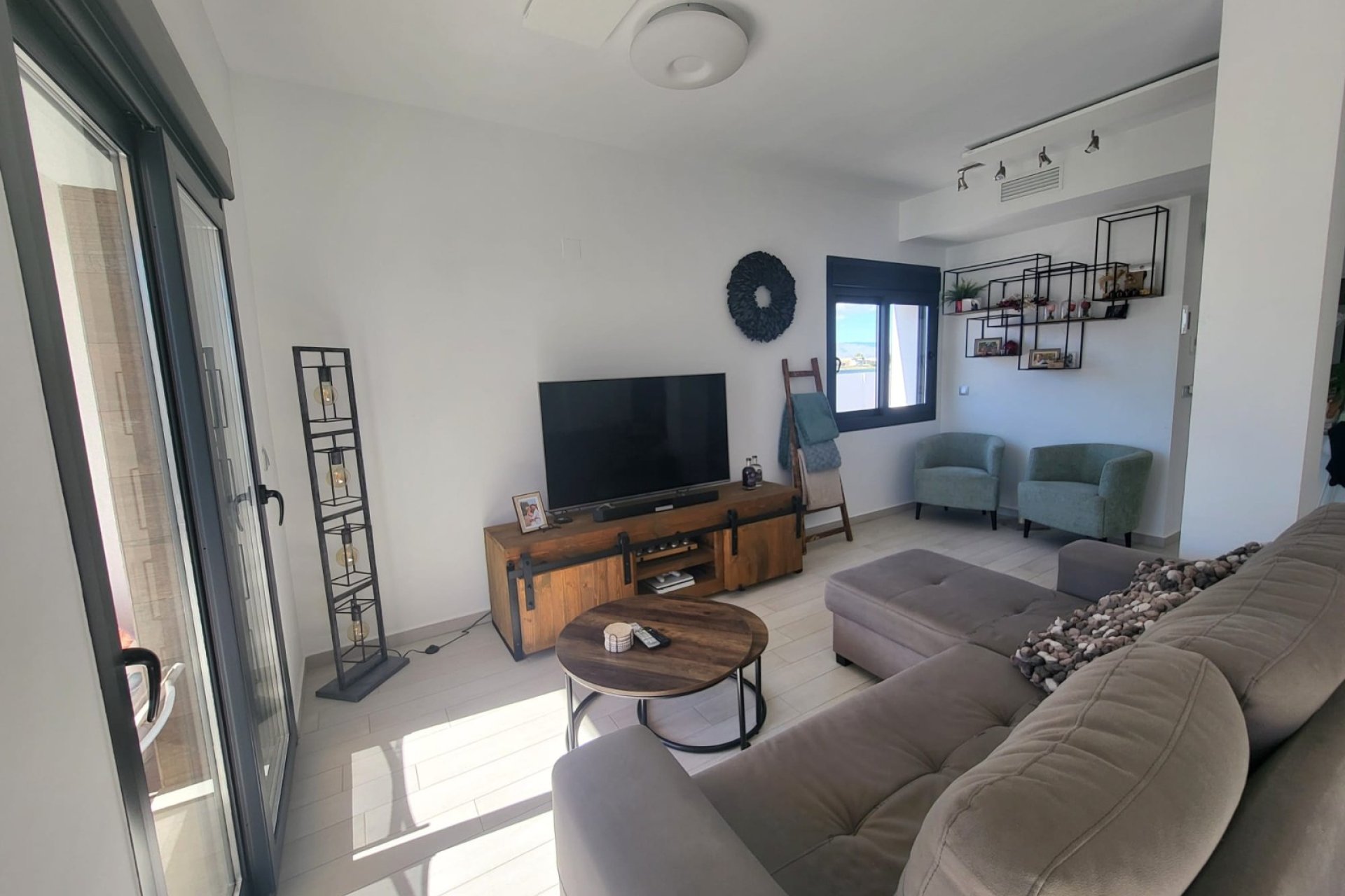 Modern corner home with private pool and sun deck in Daya Vieja, Costa Blanca