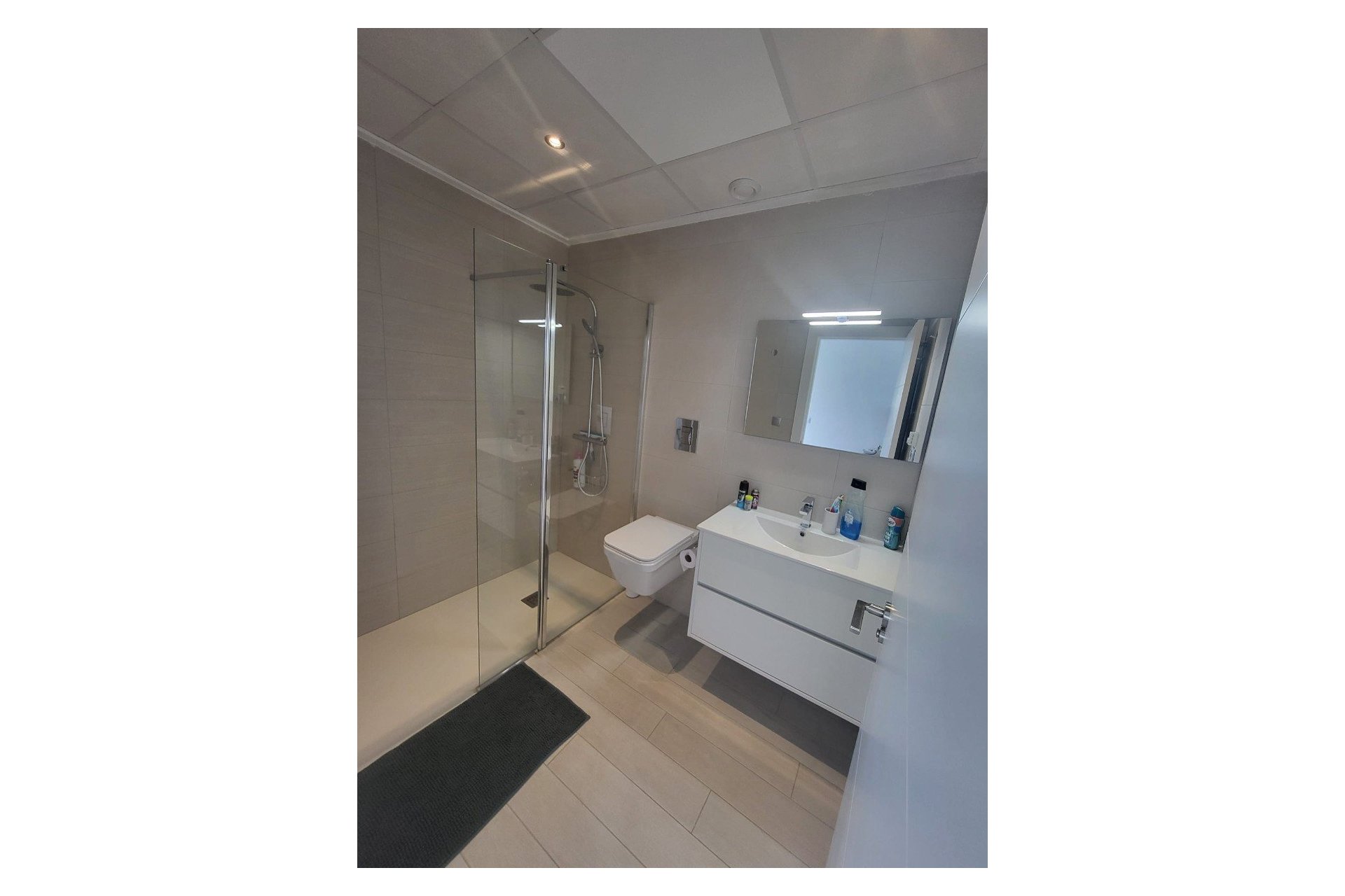 Modern corner home with private pool and sun deck in Daya Vieja, Costa Blanca