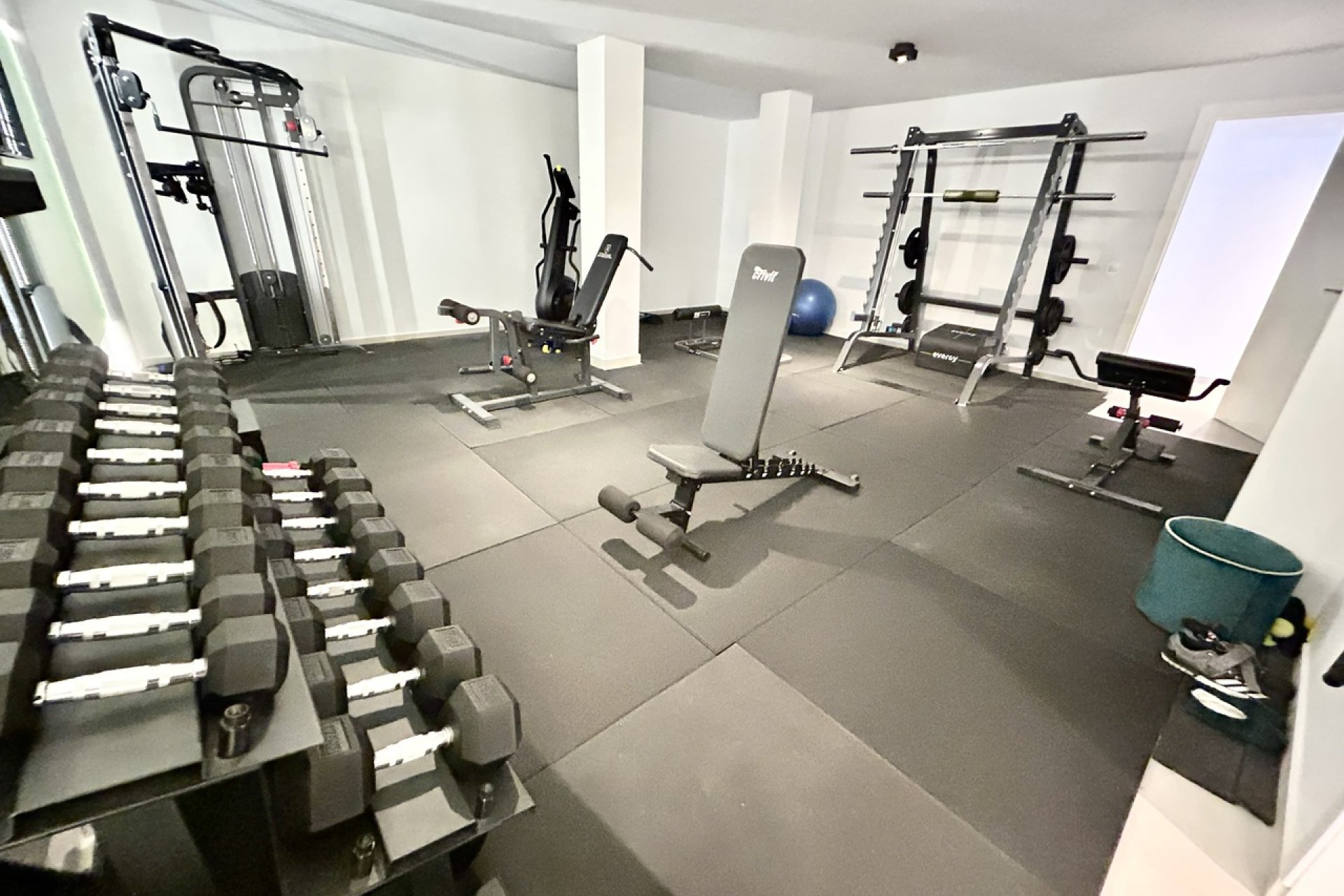 Modern, energy-efficient villa with a private pool and rooftop terrace in San Miguel de Salinas