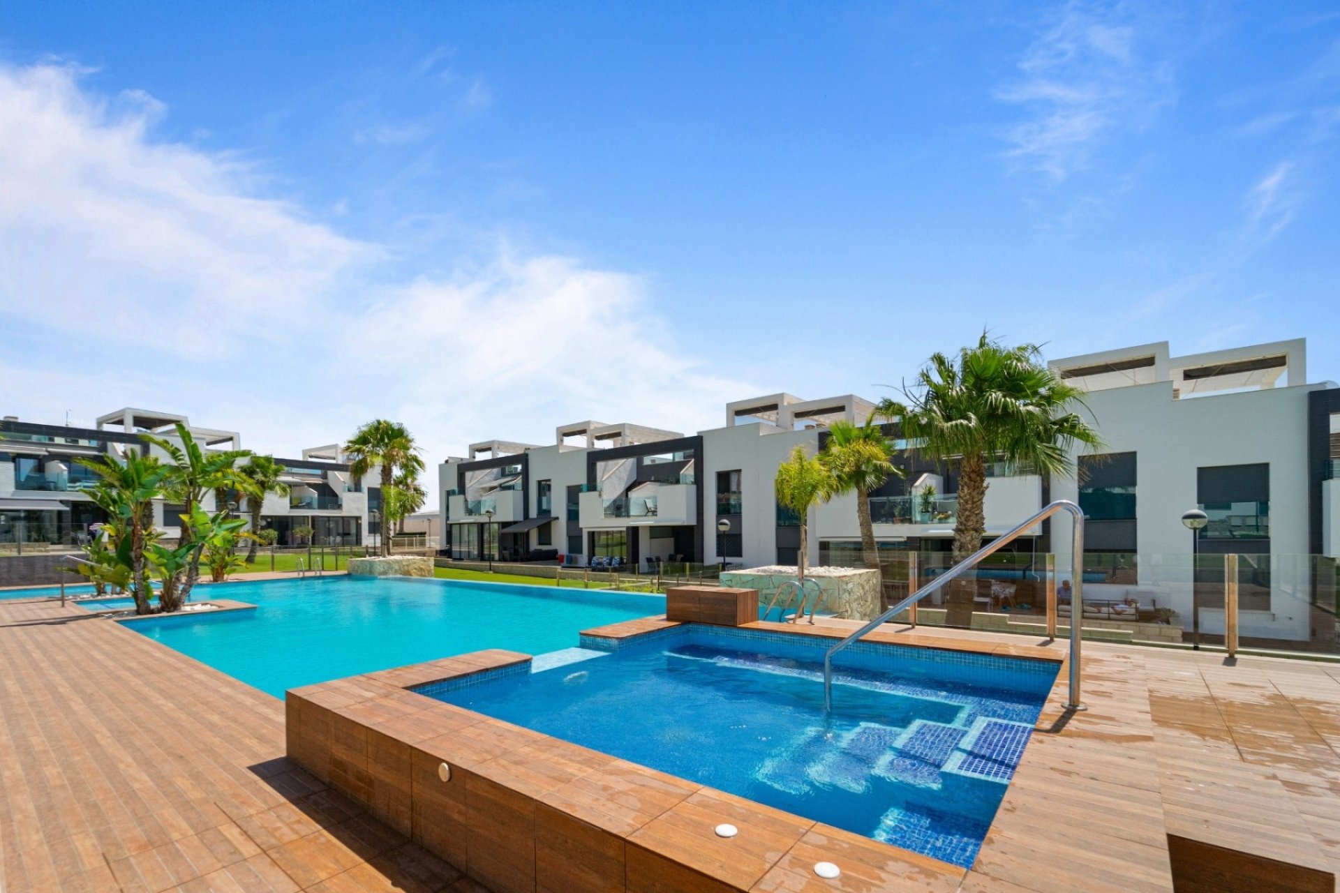Modern gelijkvloers appartement in Punta Prima, Torrevieja