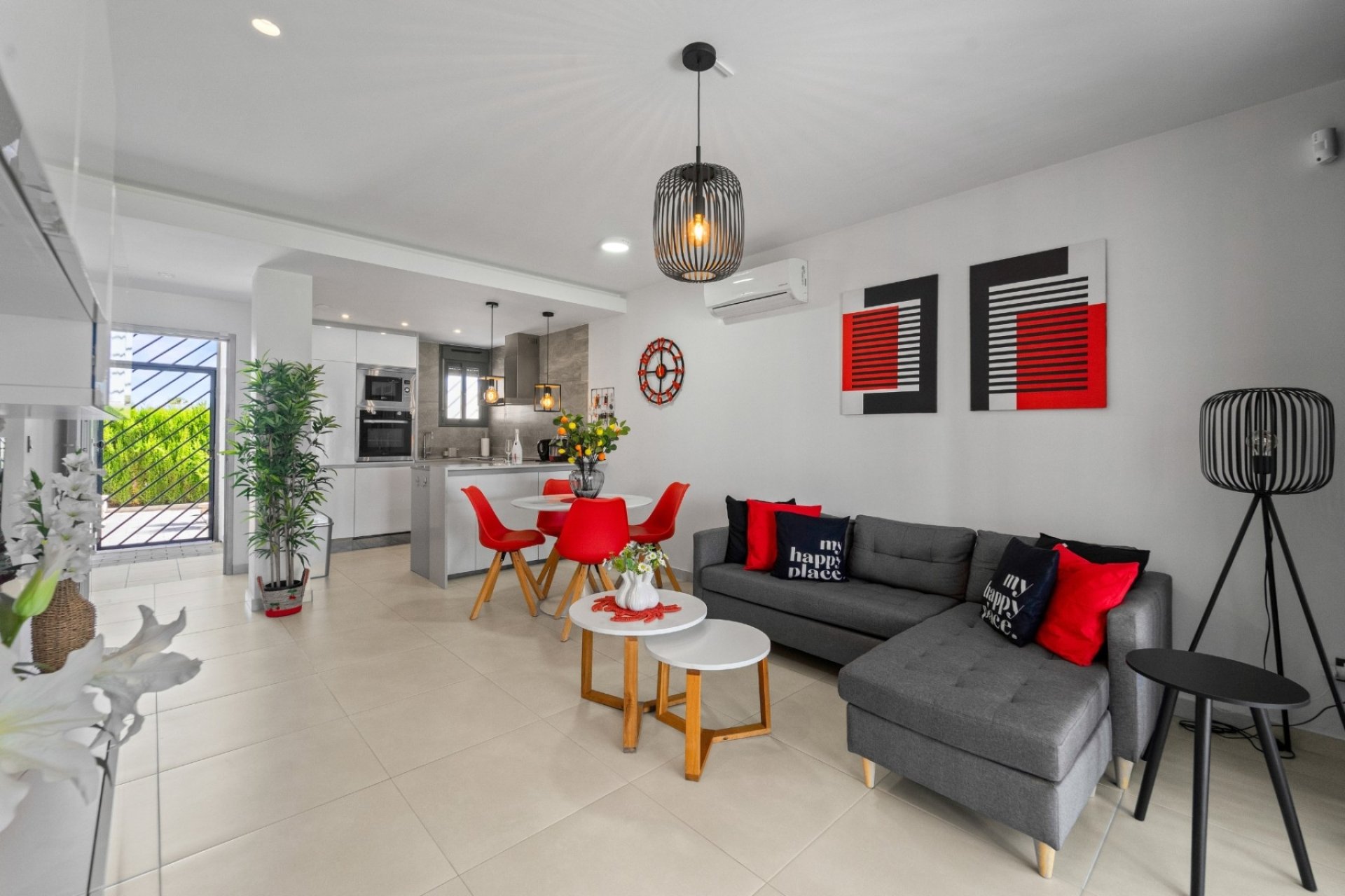 Modern gelijkvloers appartement in Punta Prima, Torrevieja