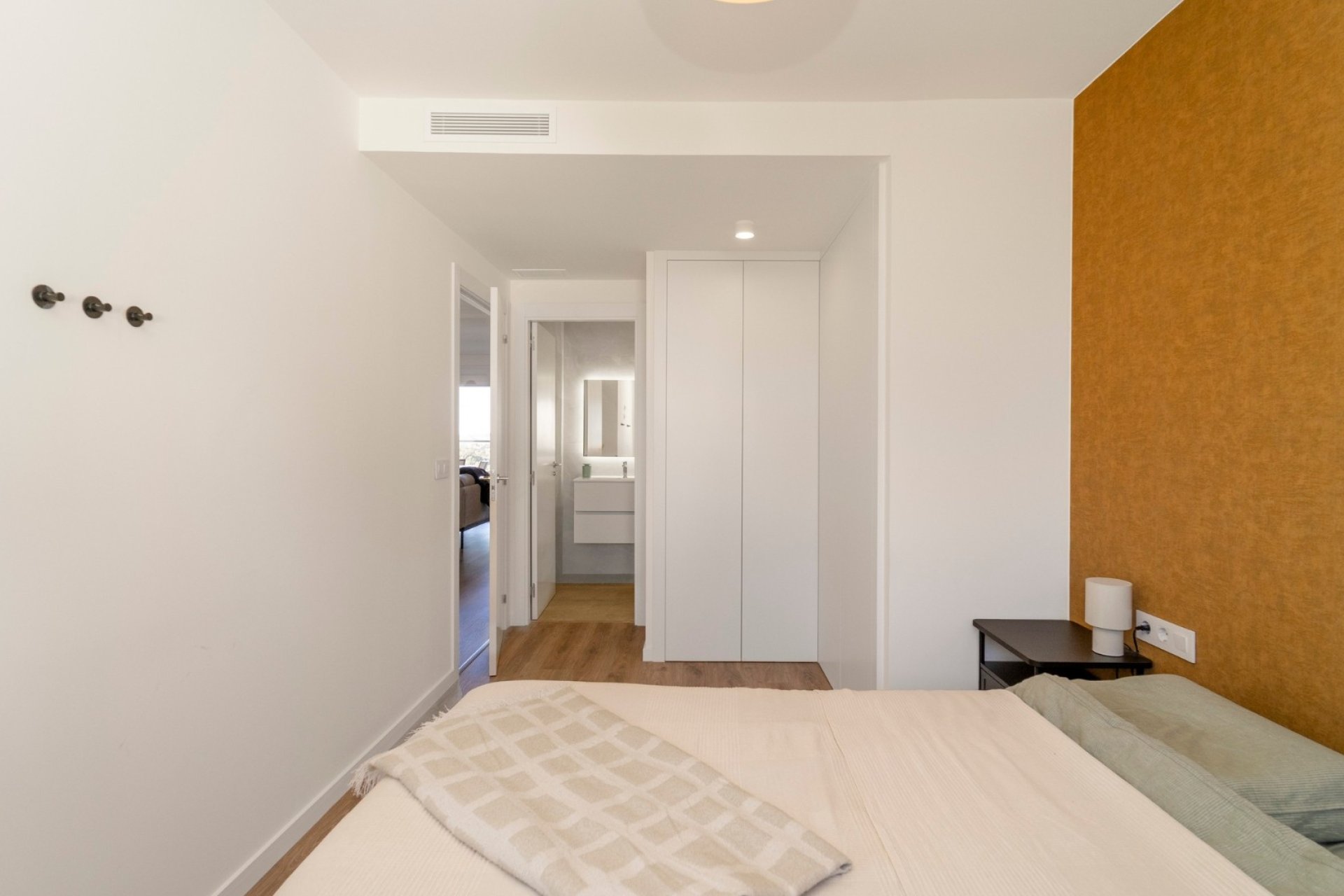 Modern ground floor apartment in Finestrat with terrace, 2 bedrooms, swimming pool