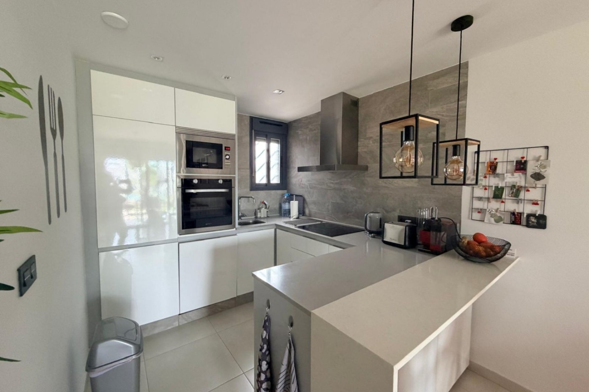 Modern ground-floor apartment in Punta Prima, Torrevieja