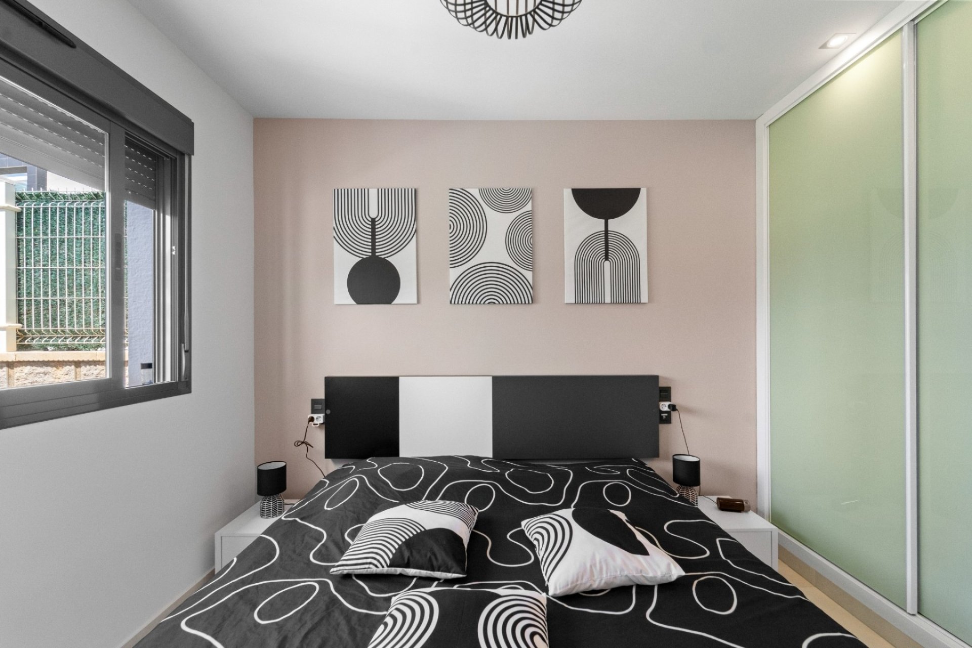 Modern ground-floor apartment in Punta Prima, Torrevieja