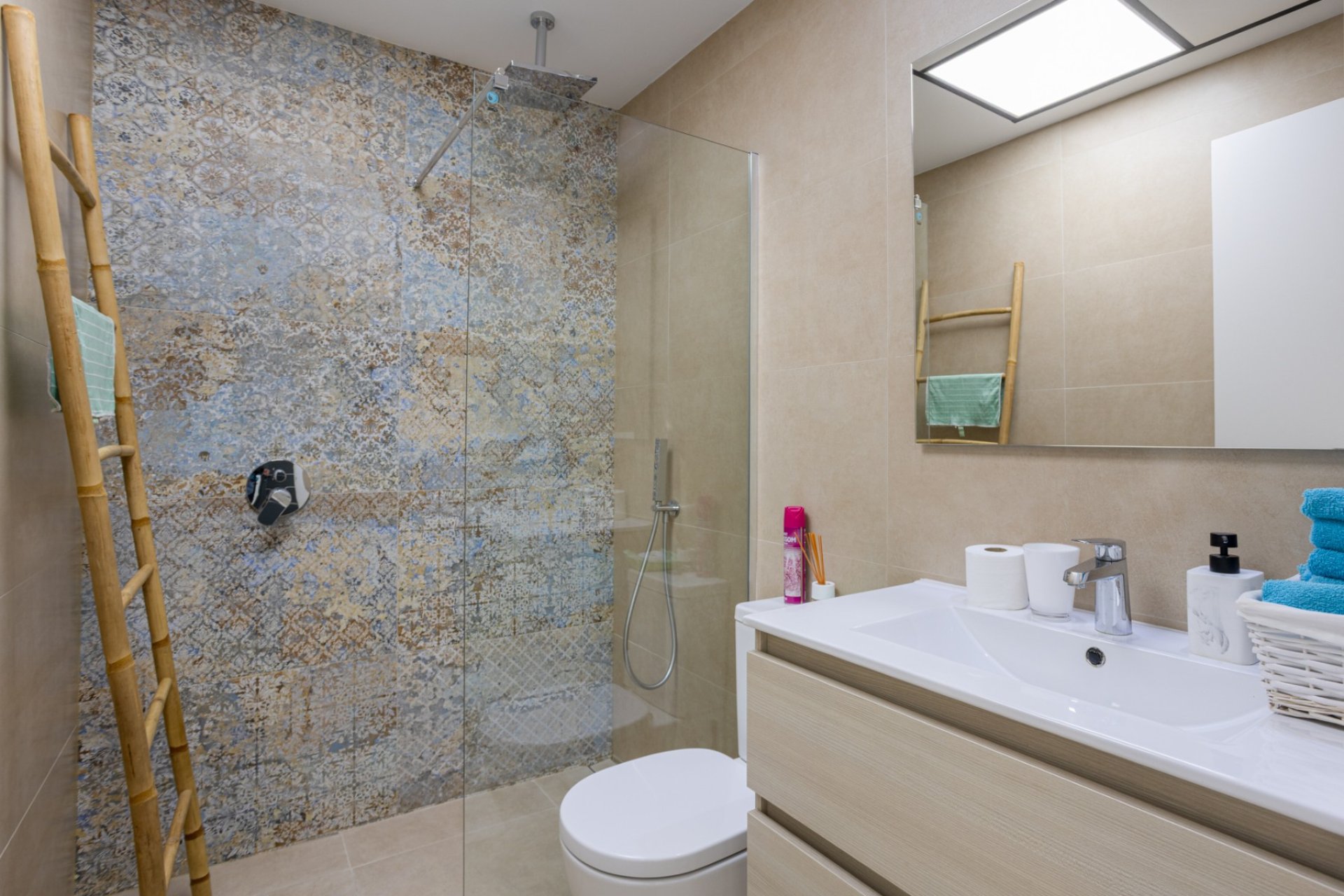 Modern instapklare villa met privézwembad en uitzicht in Benijófar, Costa Blanca