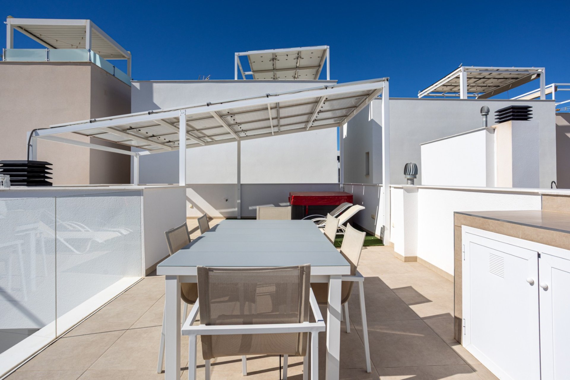 Modern instapklare villa met privézwembad en uitzicht in Benijófar, Costa Blanca