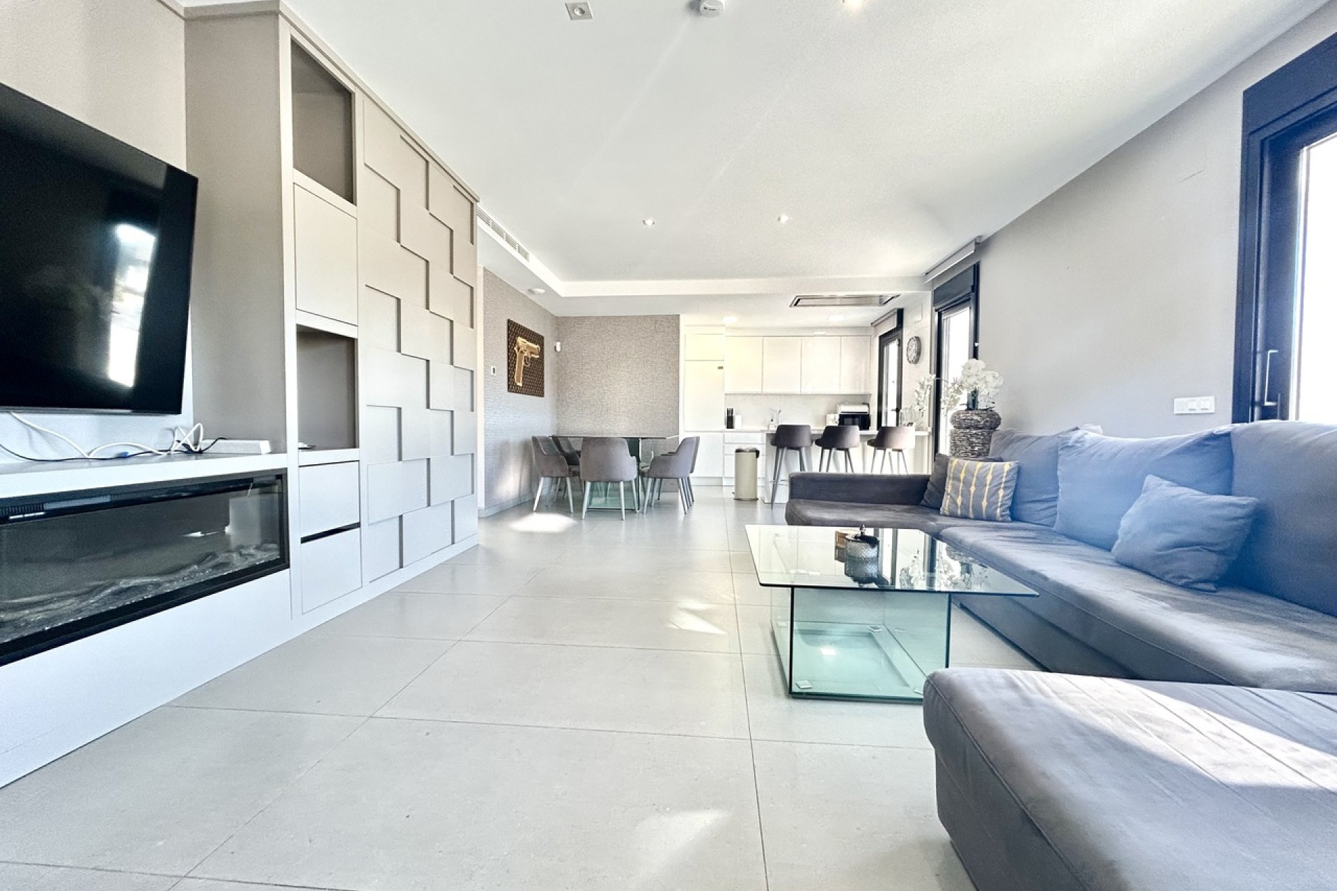 Modern luxury villa with private pool in Torrevieja