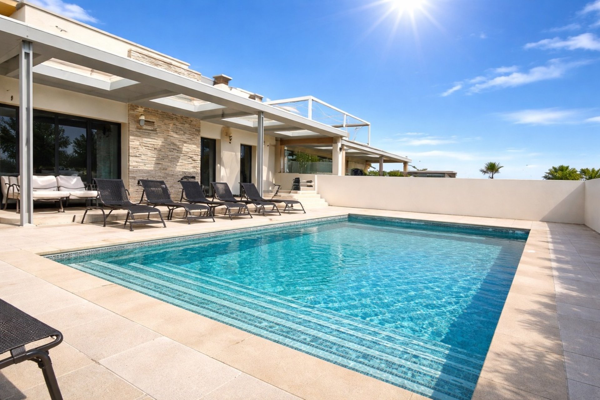 Modern luxury villa with private pool in Torrevieja