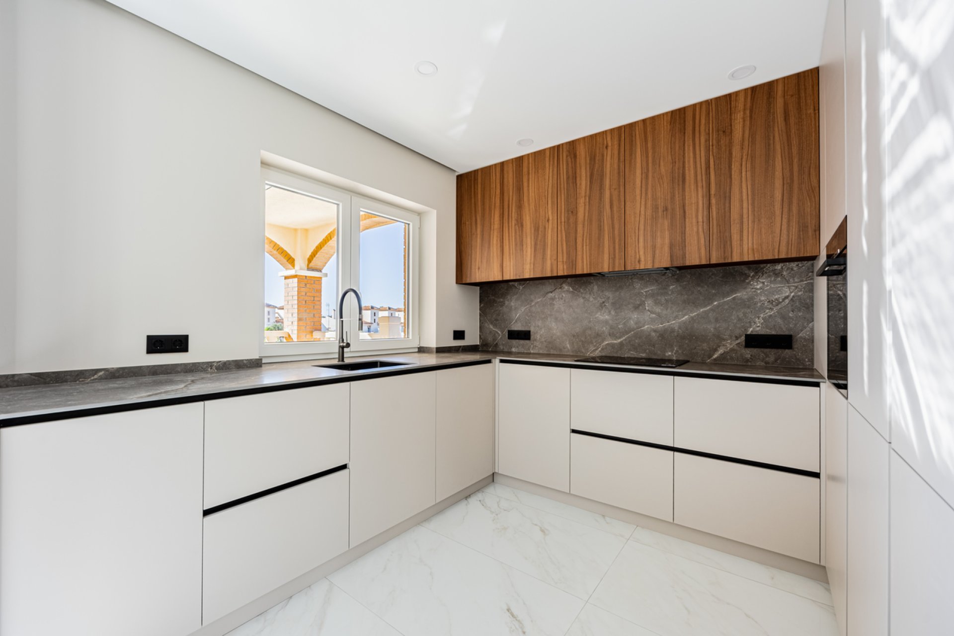 Modern villa with private pool in Ciudad Quesada near the golf course