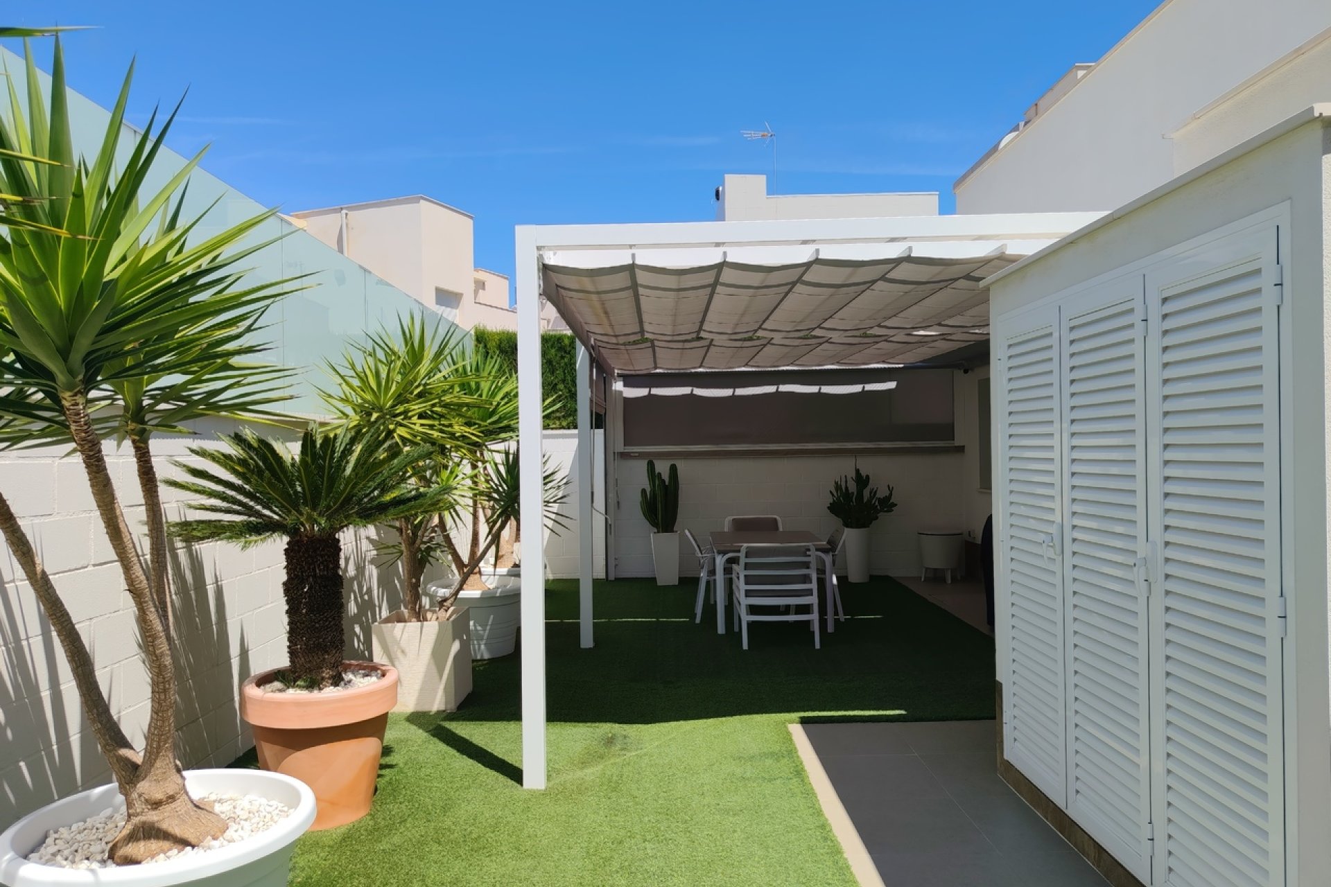 Modern villa with private pool in San Miguel de Salinas