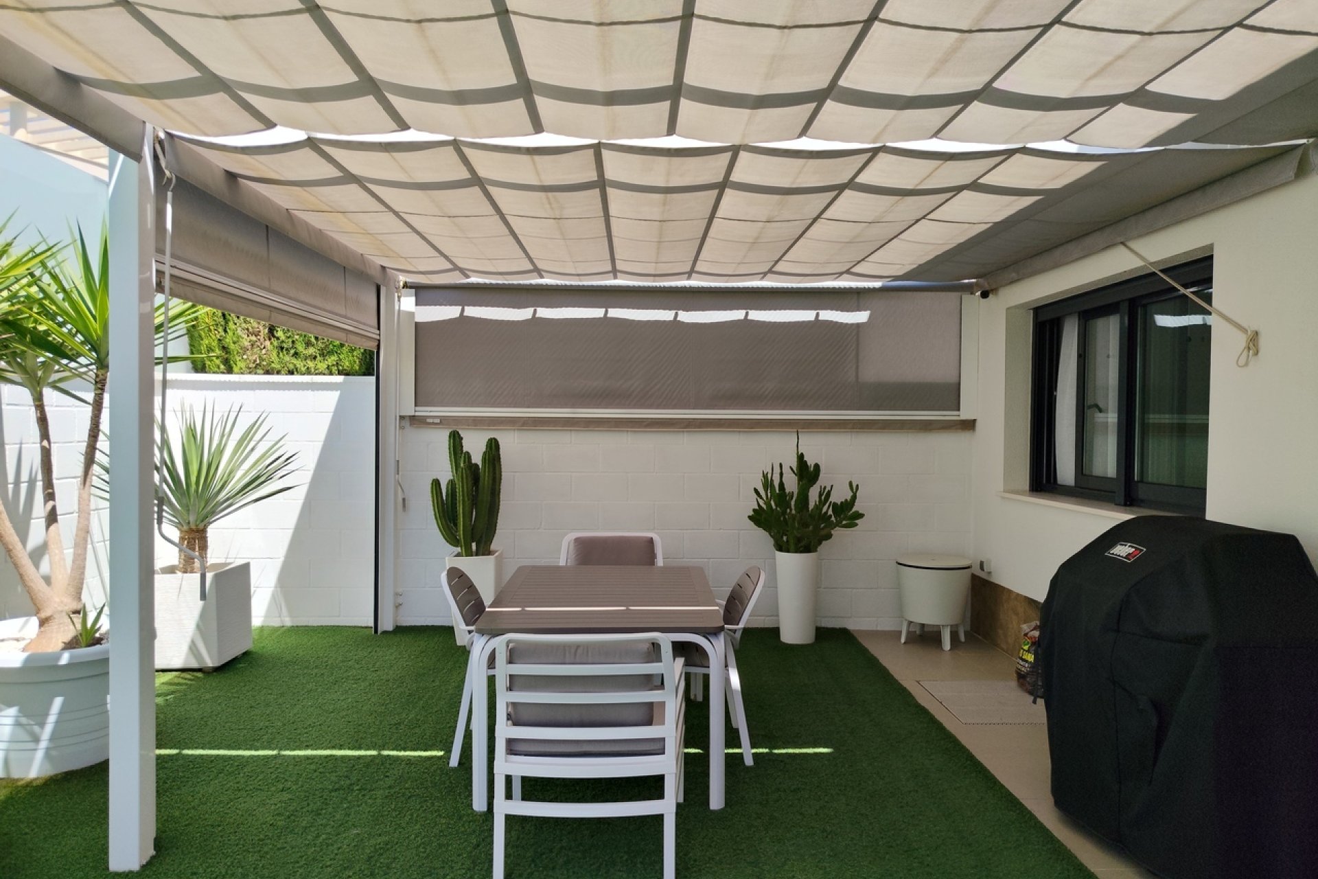 Modern villa with private pool in San Miguel de Salinas