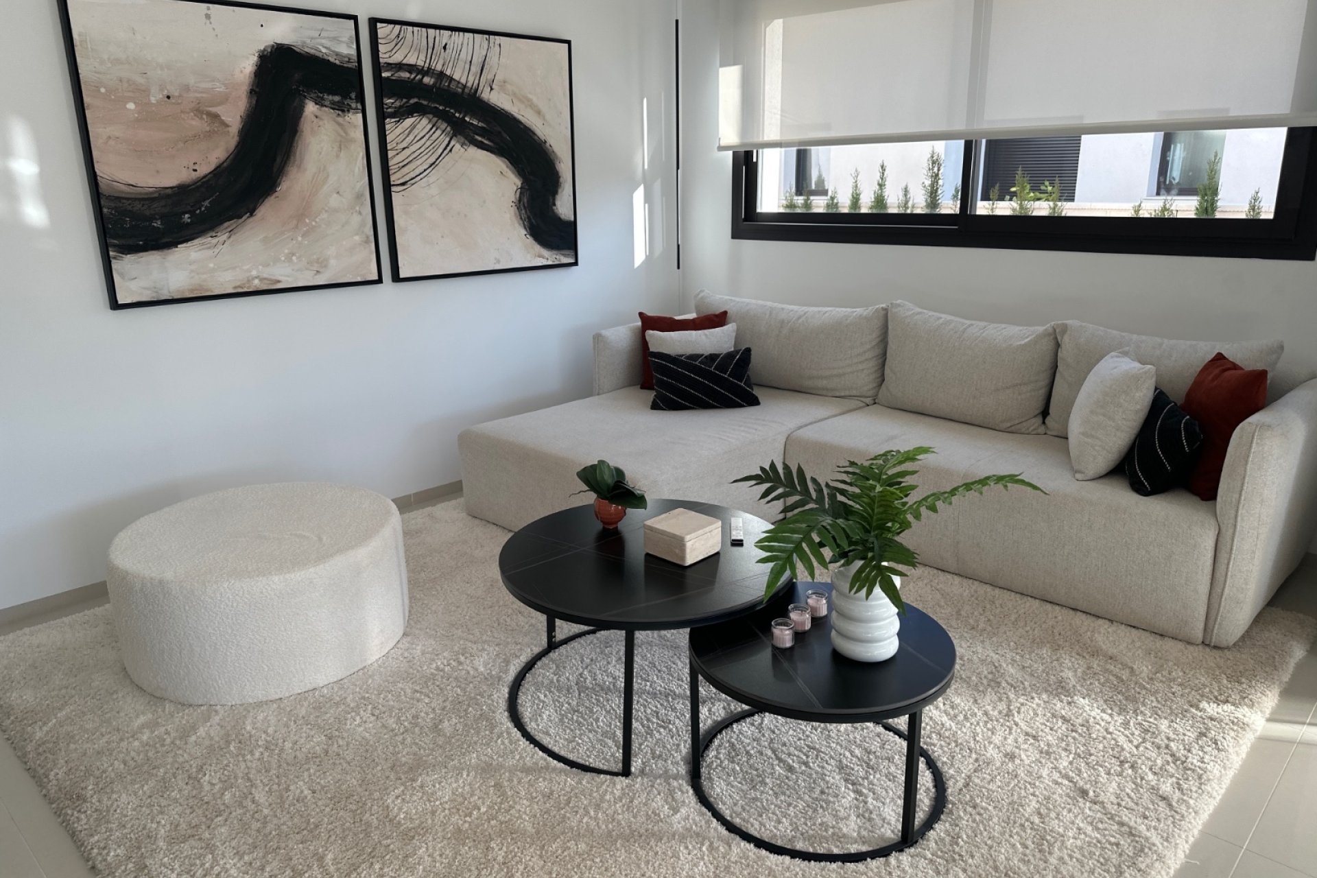 Moderne gelijkvloerse villa met privézwembad en solarium in Ciudad Quesada