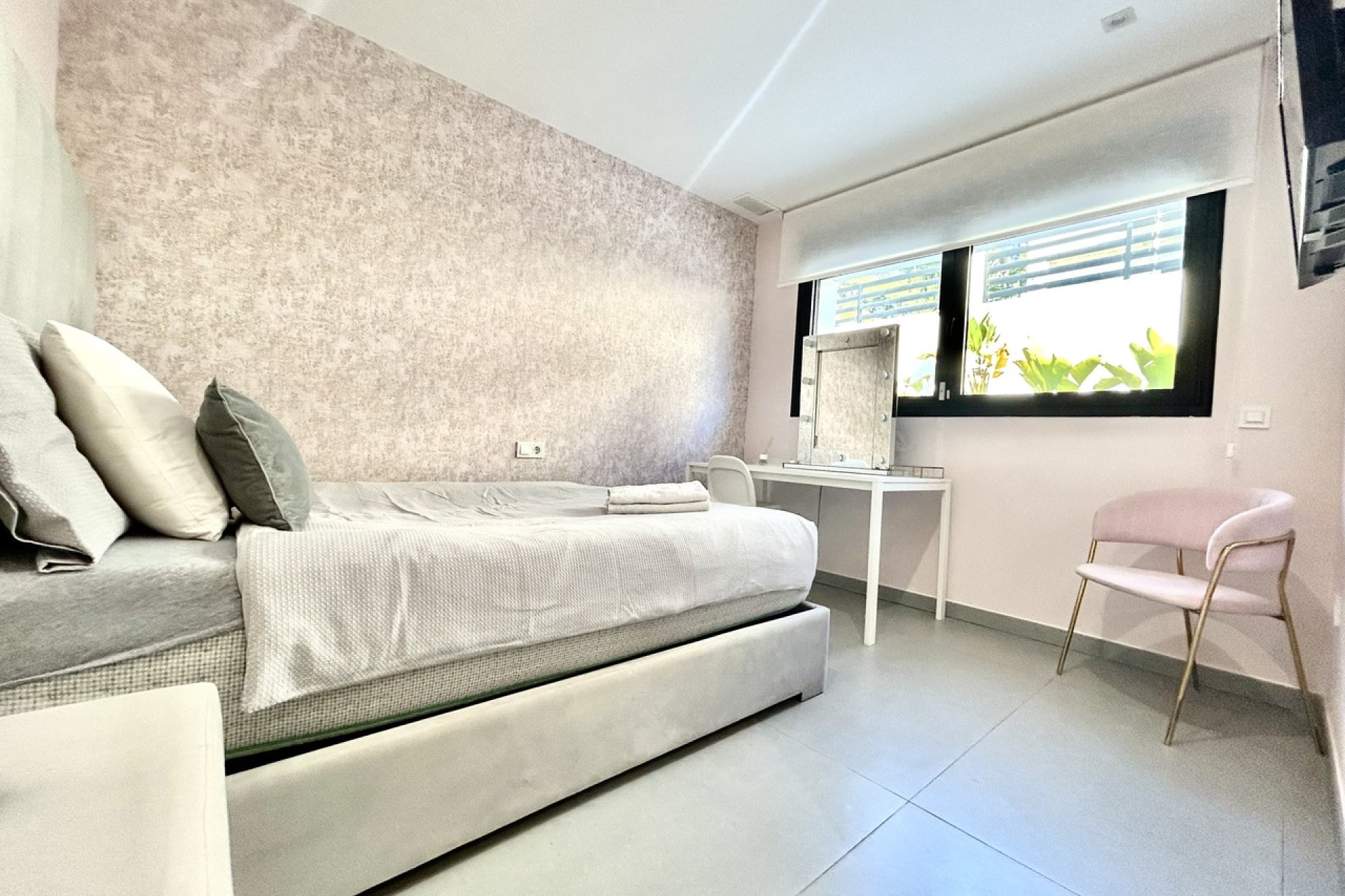 Moderne luxe villa met privézwembad in Torrevieja