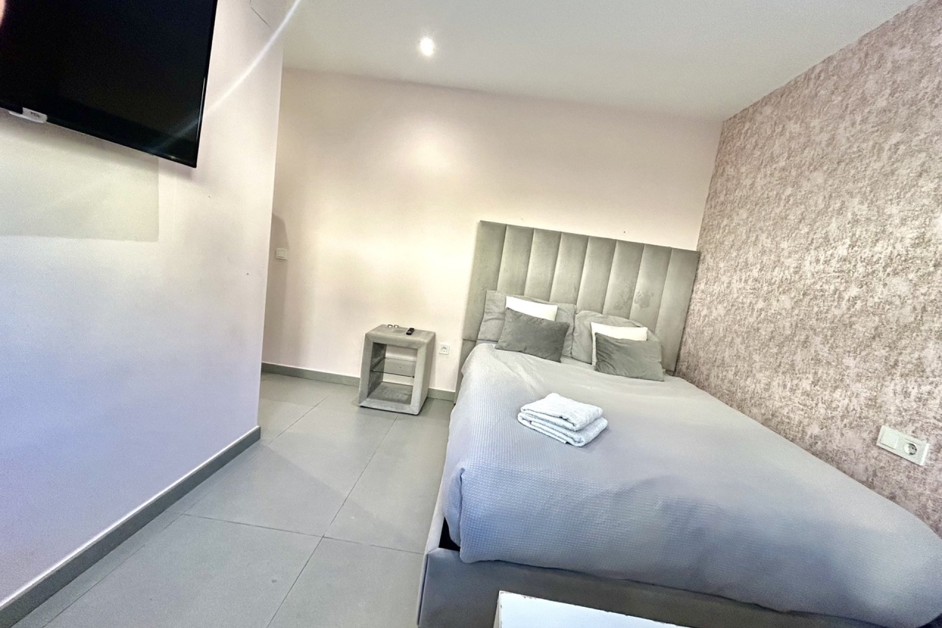 Moderne luxe villa met privézwembad in Torrevieja