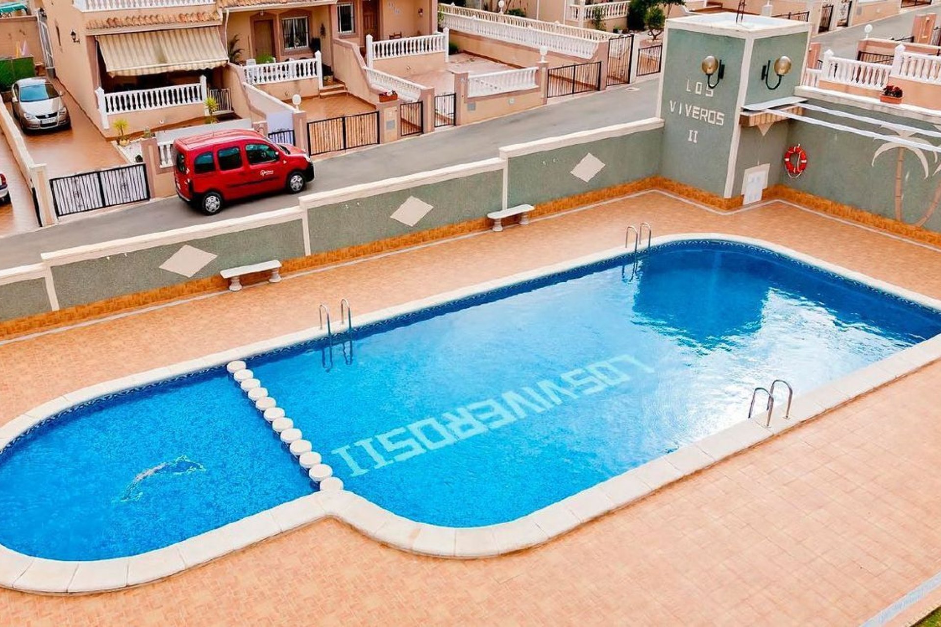 Moderne townhouse met zwembad in Torrevieja Los Altos