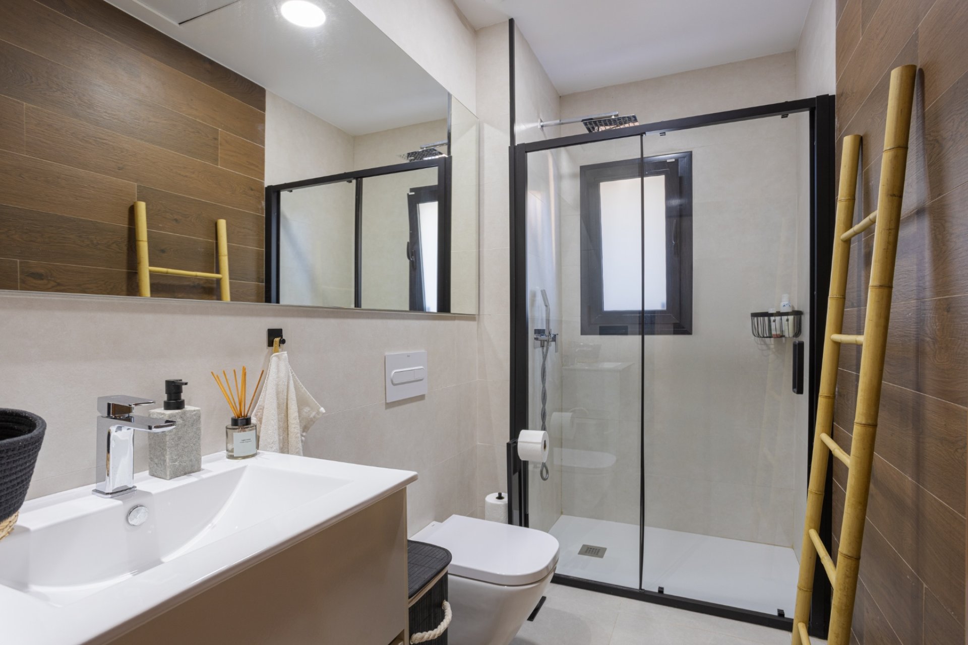 Moderne villa met 4 slaapkamers, privézwembad en solarium in Ciudad Quesada