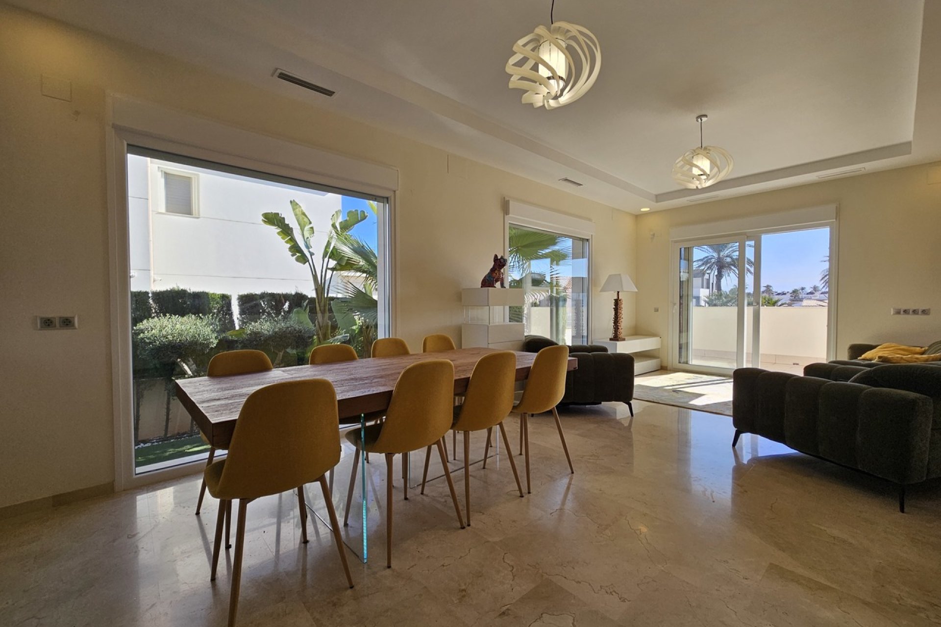 Moderne villa met 5 slaapkamers, zeezicht in Orihuela Costa