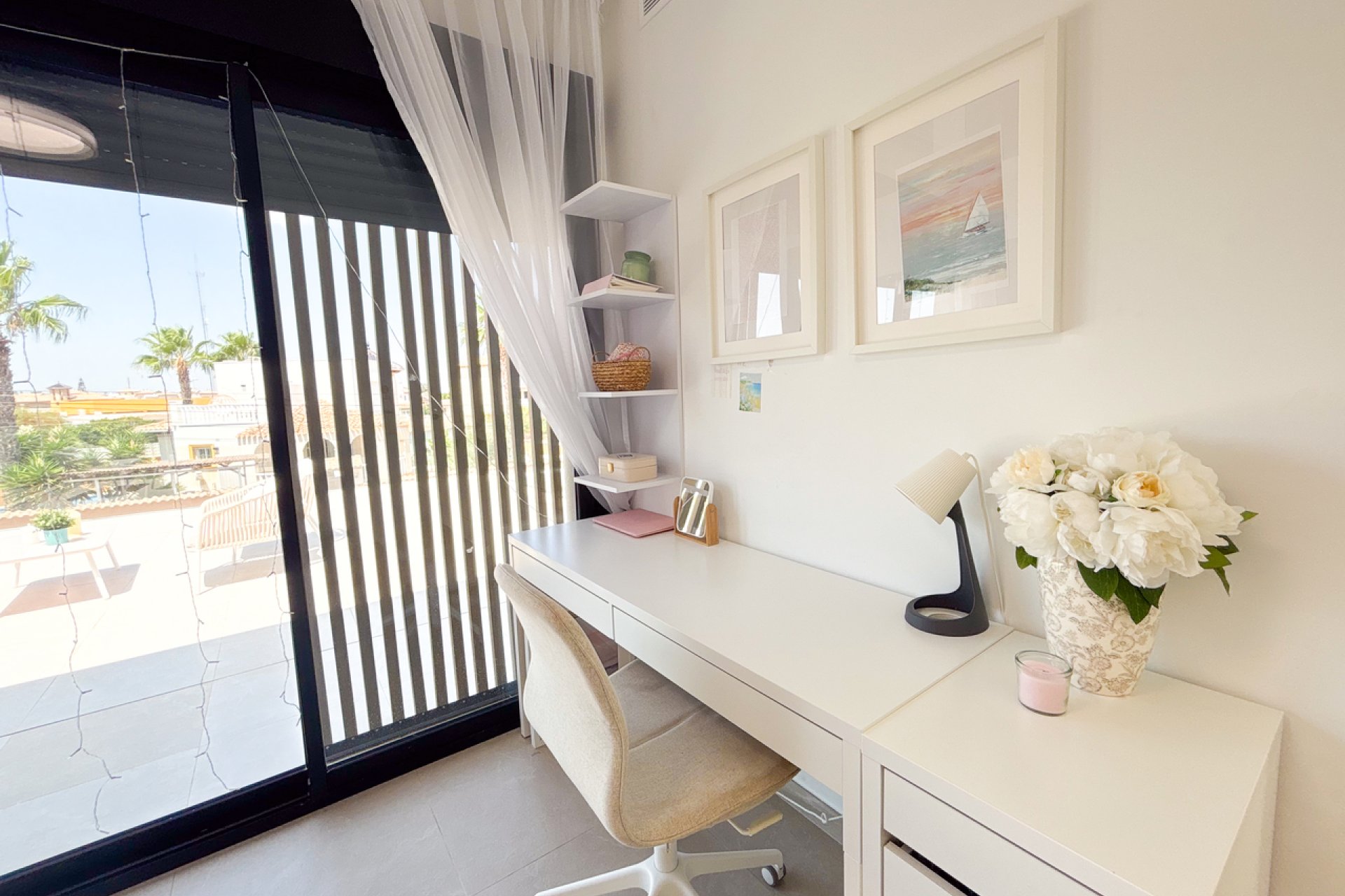 Moderne villa met privézwembad in Cabo Roig vlak bij zee