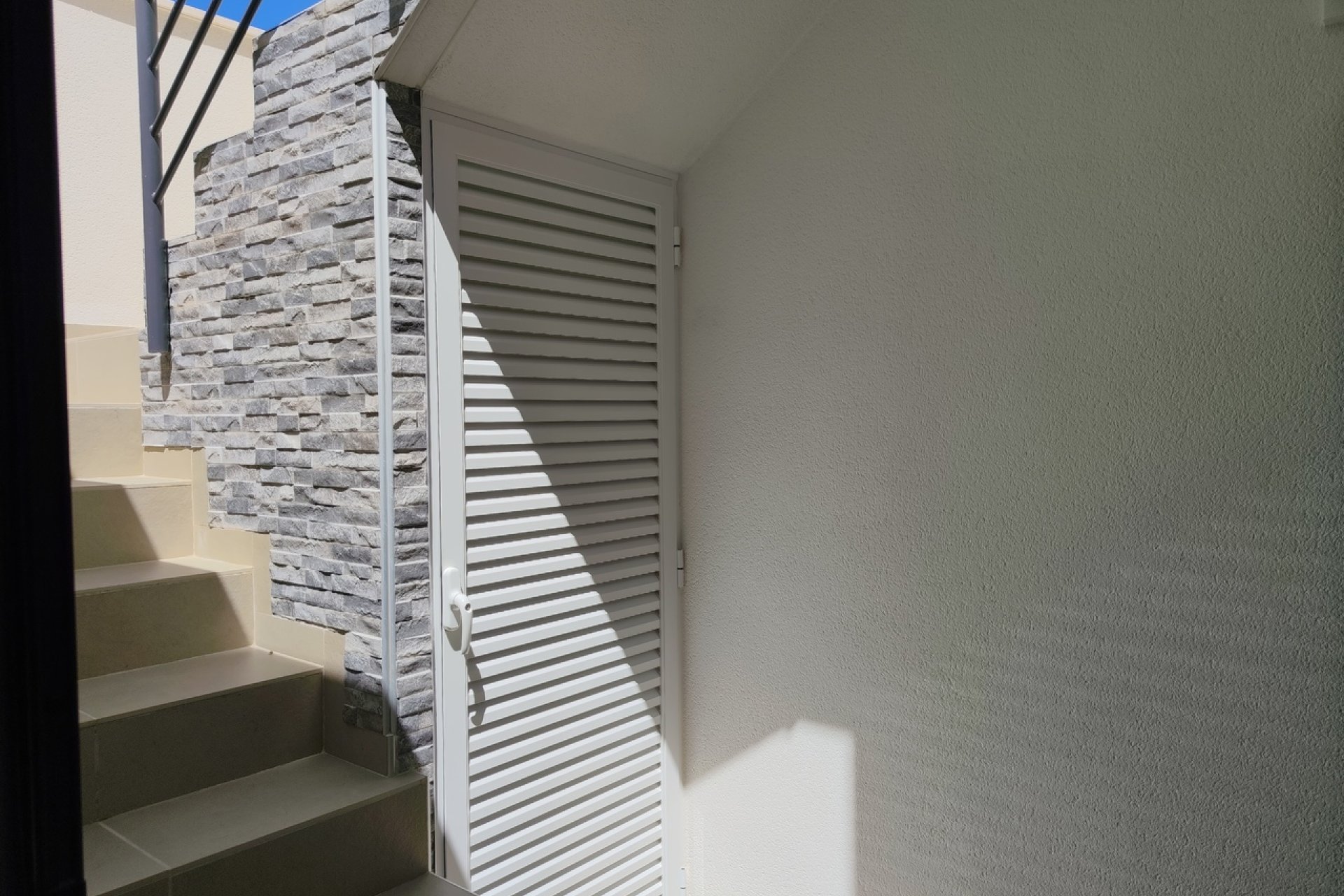 Moderne villa met privézwembad in San Miguel de Salinas