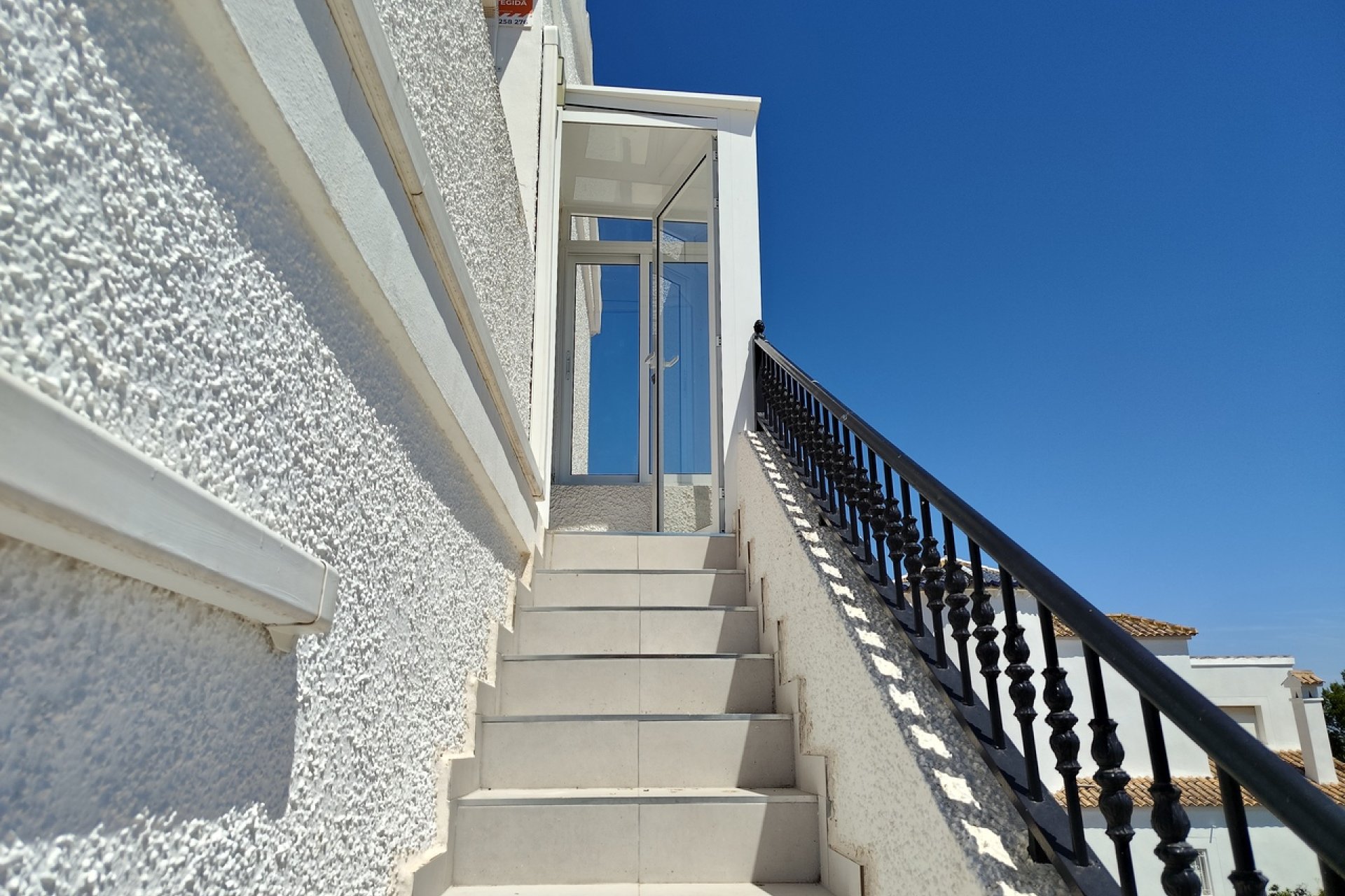 Moderne villa met privézwembad in Vistabella bij golf
