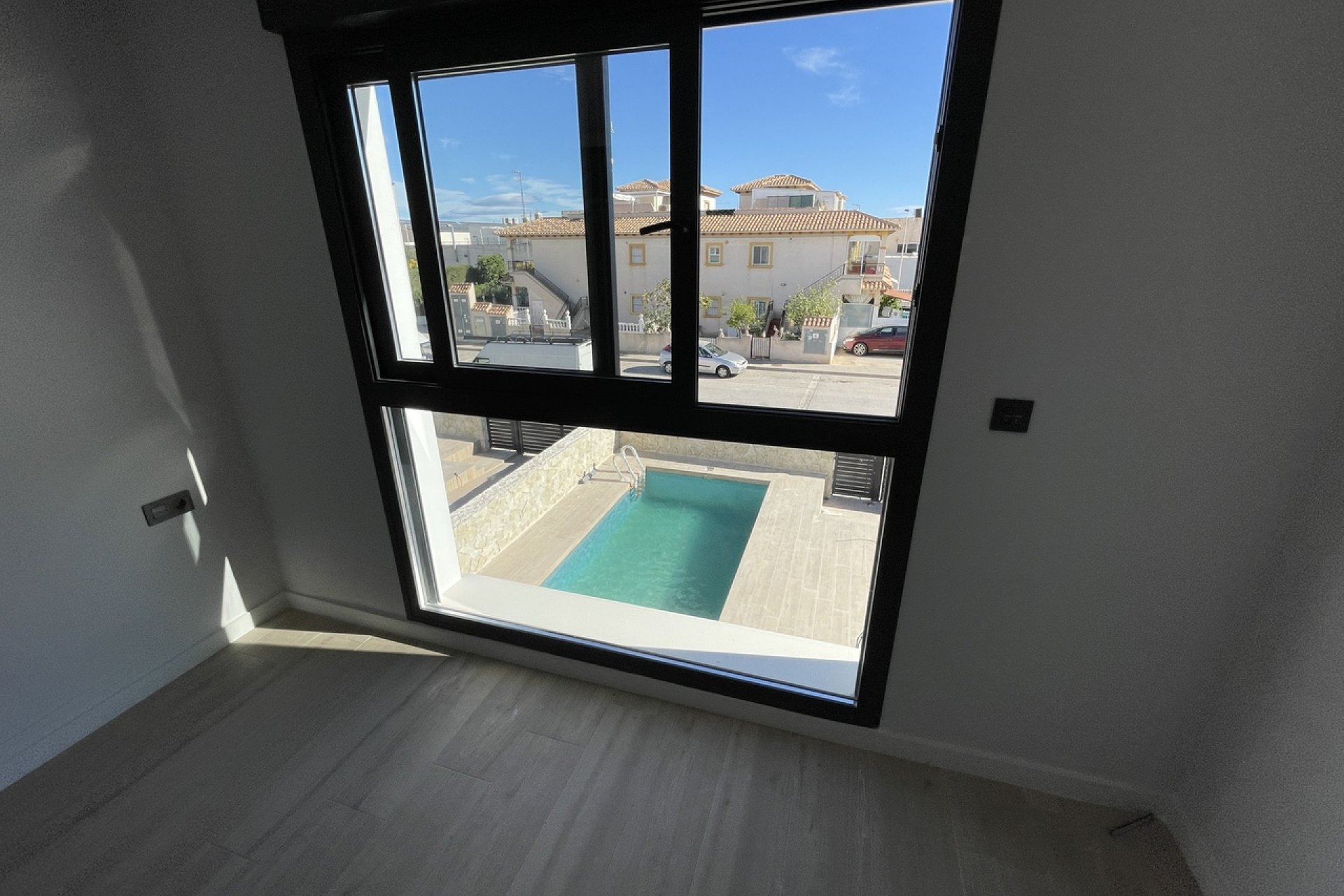 Moderno apartamento con piscina privada en Pilar de la Horadada