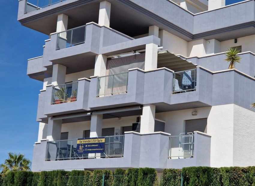 Moderno Apartamento con Terraza en Venta en Villacosta, Orihuela Costa