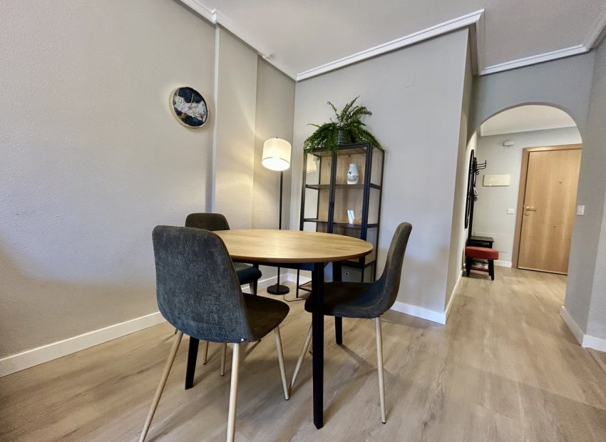 Moderno apartamento de 1 dormitorio en el centro de Torrevieja