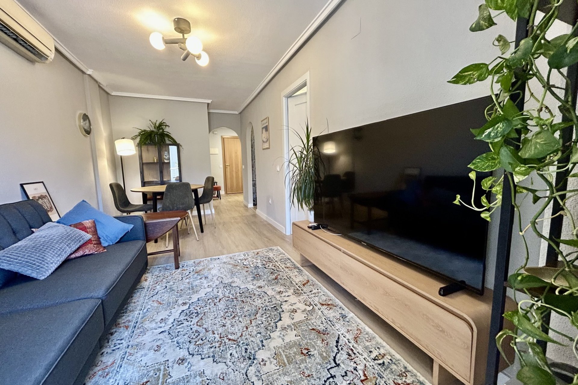 Moderno apartamento de 1 dormitorio en el centro de Torrevieja