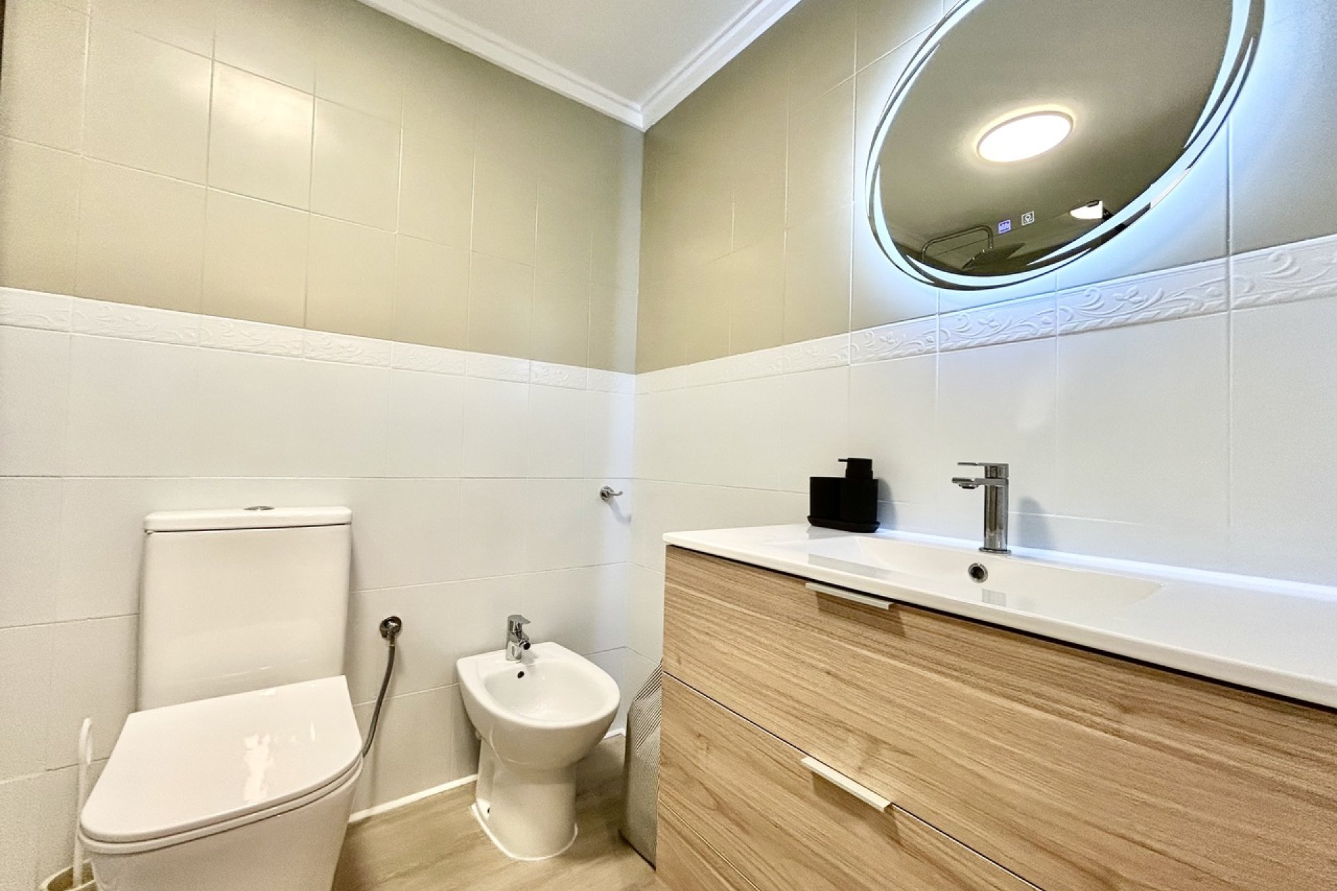 Moderno apartamento de 1 dormitorio en el centro de Torrevieja