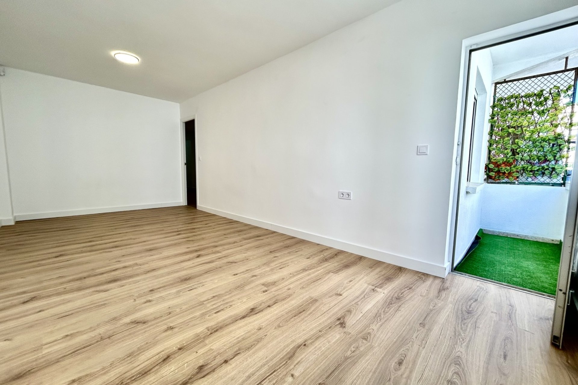 Moderno piso de 3 dormitorios en el centro de Torrevieja