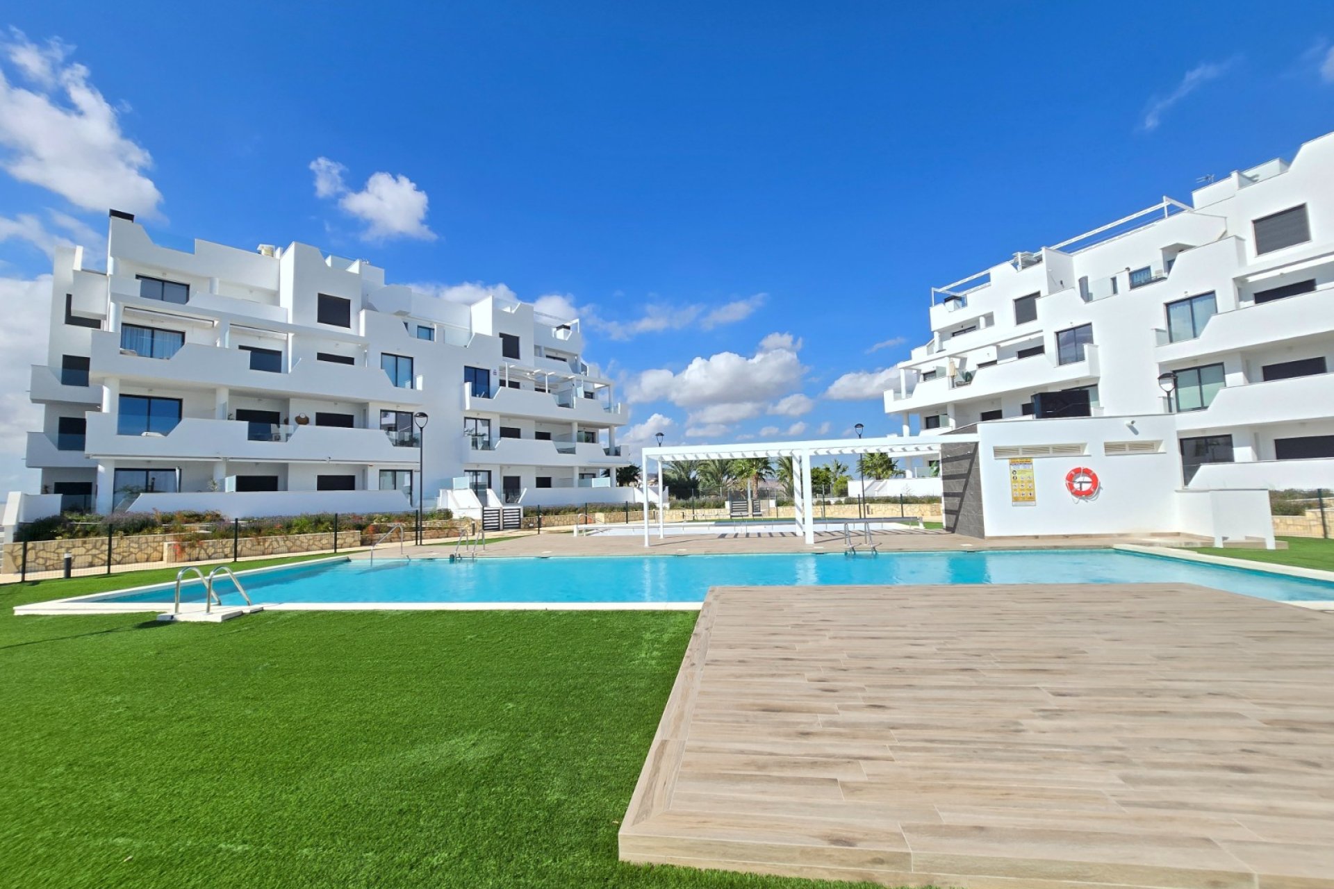 Move-in ready 2-bedroom apartment in Santa Rosalia, Costa Blanca