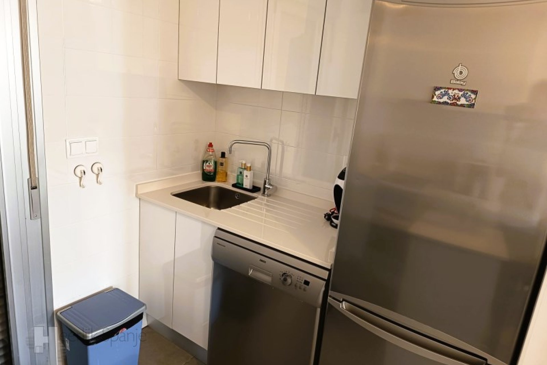 Move-in-ready 2-bedroom apartment with a rooftop terrace near Lo Pagán Beach