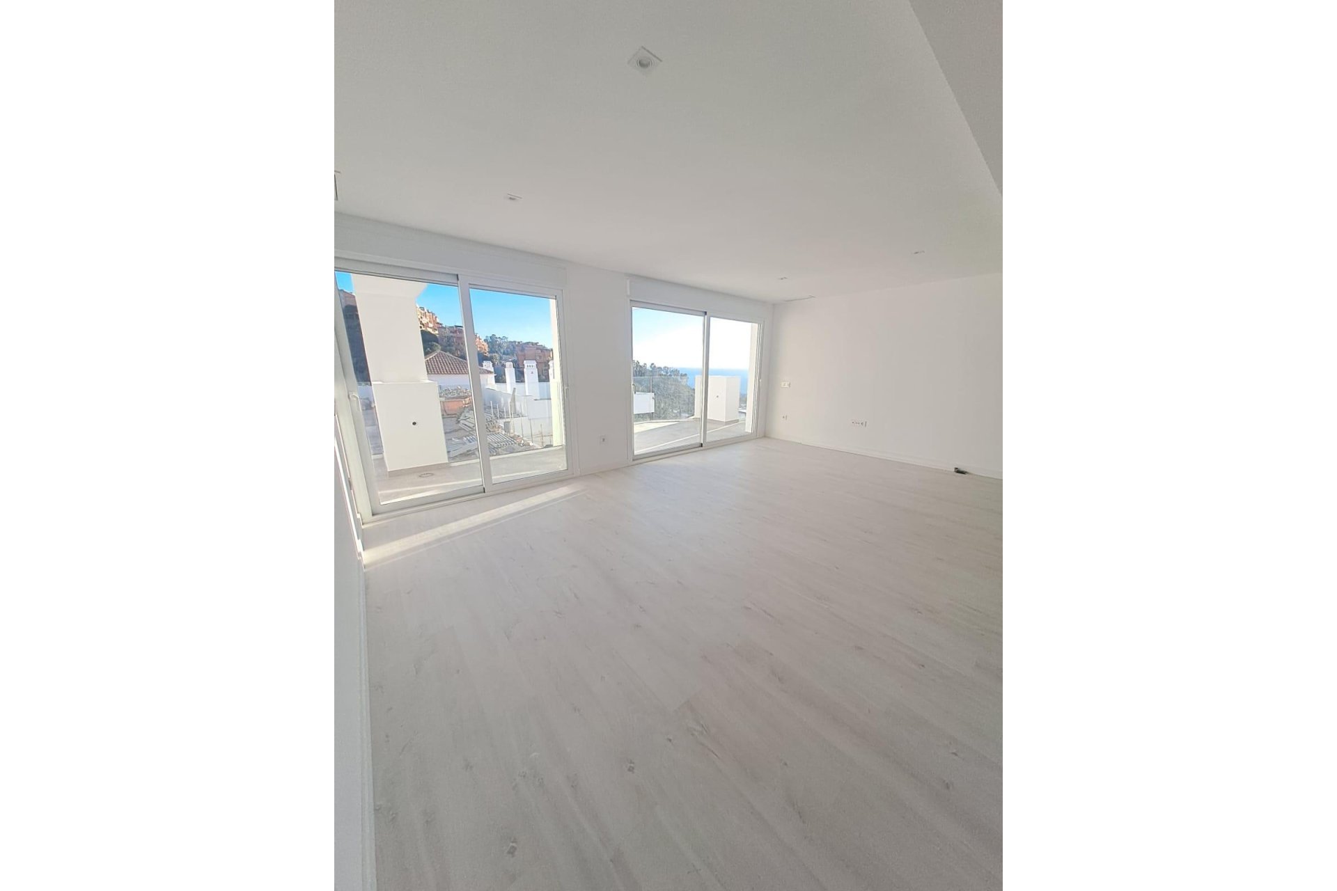 New Build - Apartment -
Rincón de la Victoria - Torre de Benagalbón