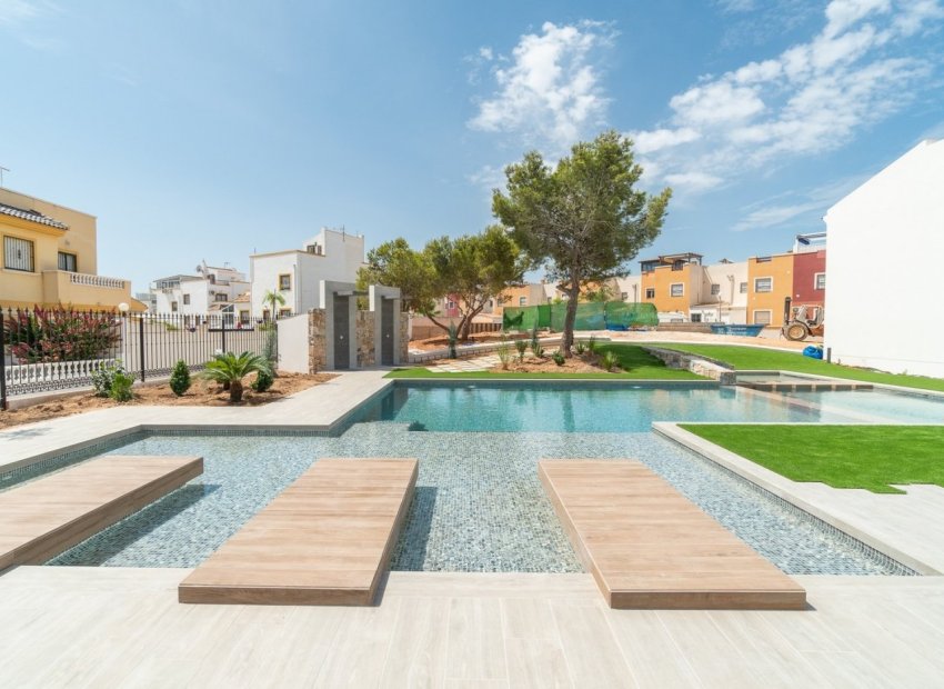 New Build Apartments in Los Balcones (Torrevieja)