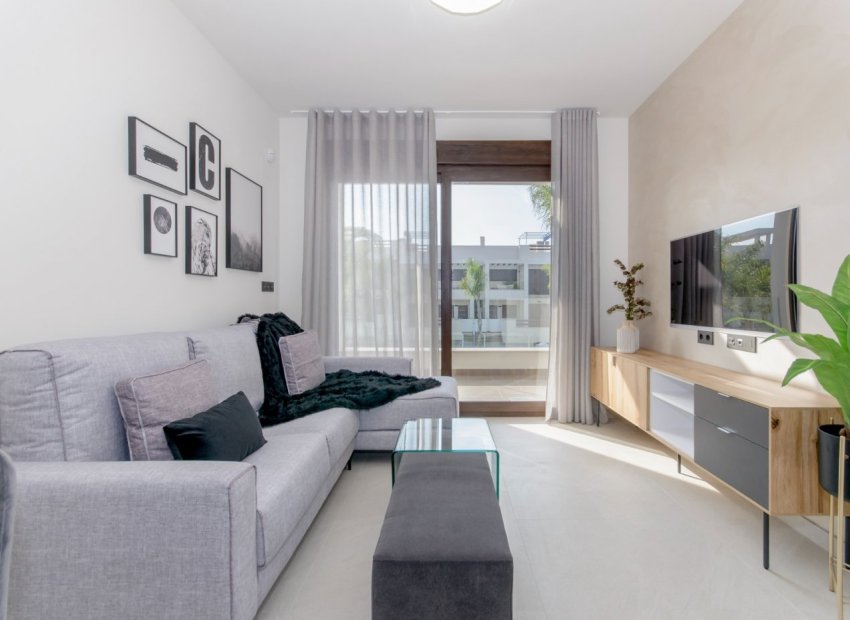 New-build bungalow apartments in Los Balcones, Torrevieja