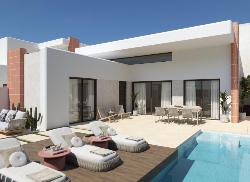 New build semi-detached villas in Roldán