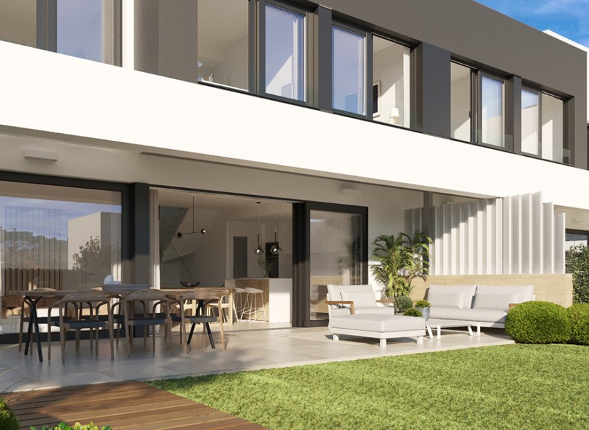 New Build - Terraced house -
Estepona