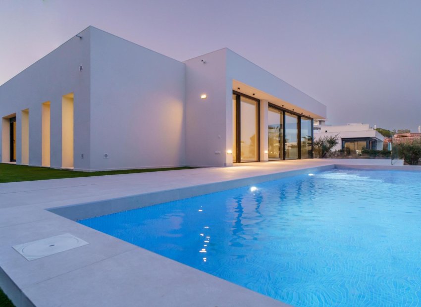 New Build Villa in Las Colinas Golf