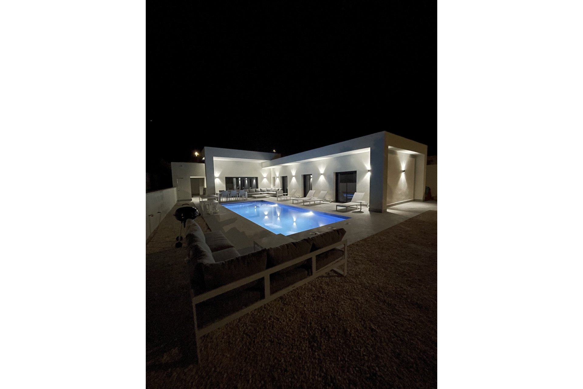 New Build - Villa -
La Romana