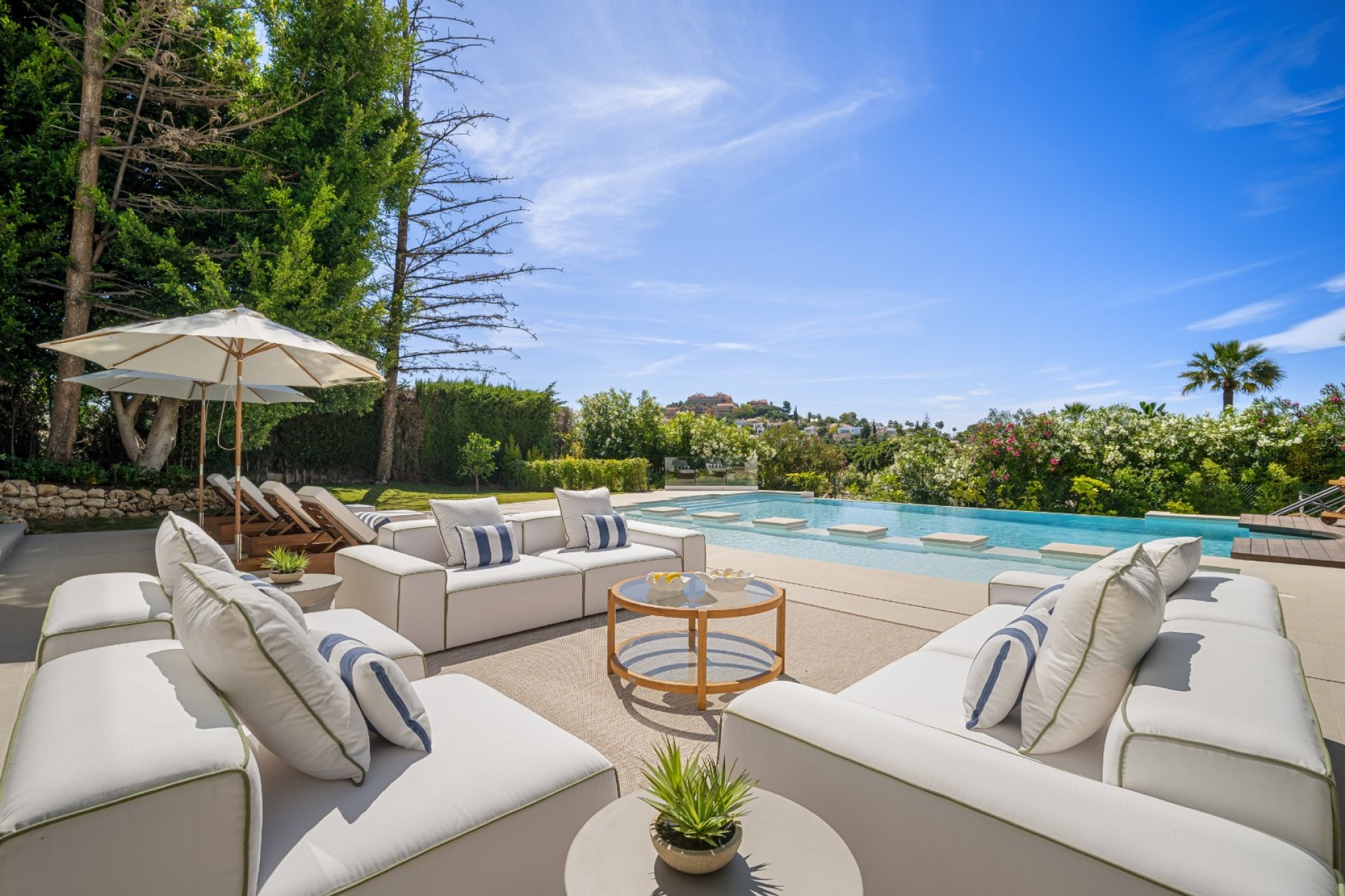 New Build - Villa -
Marbella