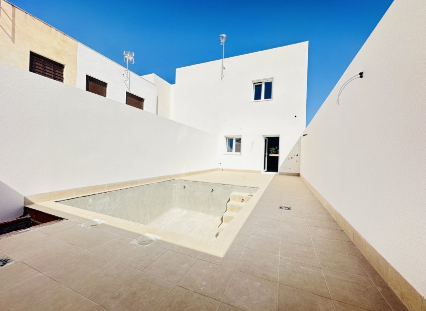 New Build - Villa -
Pilar de la Horadada