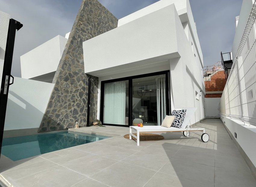 New Build - Villa / Semi-detached -
San Javier