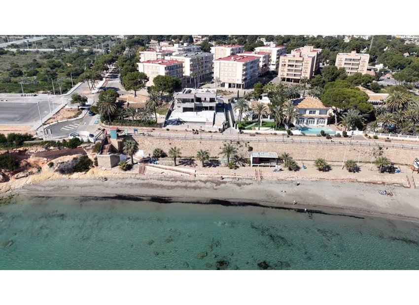 New Build - Villa -
Torrevieja - Punta Prima