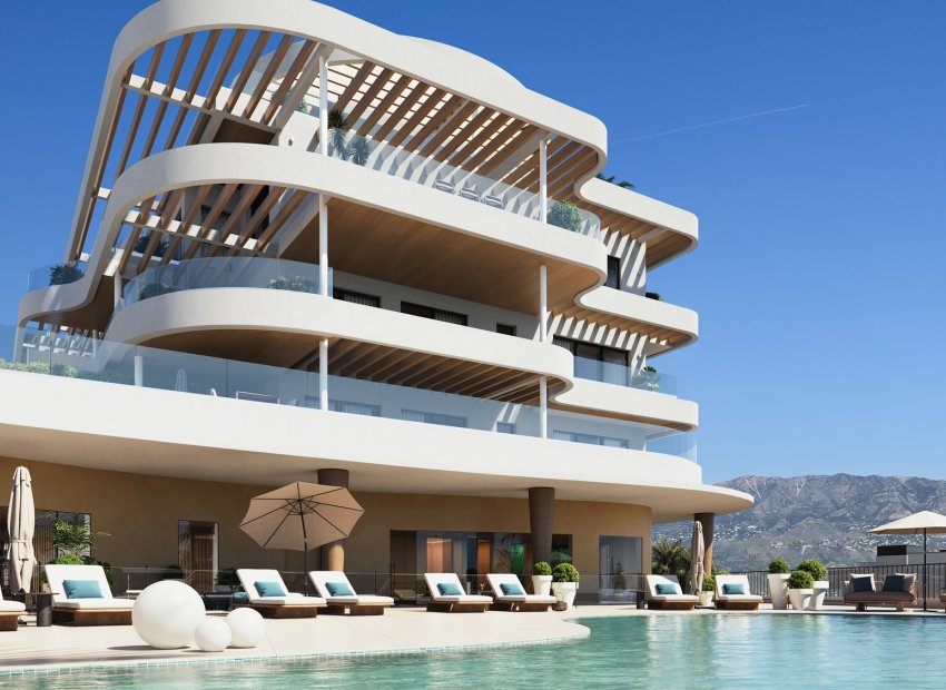 Nieuwbouw appartement met 1 slaapkamer, zeezicht en zwembad in Las Lagunas de Mijas