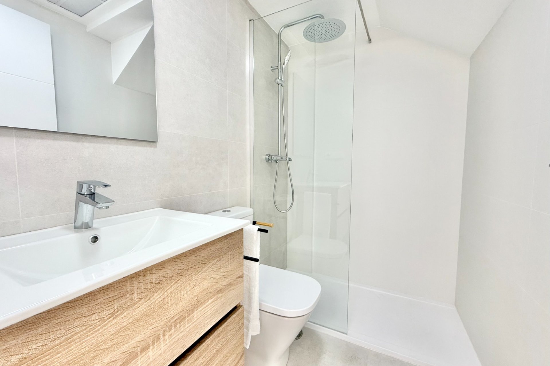 Nieuwbouw Woningen - Bungalow -Solarium -
Cox